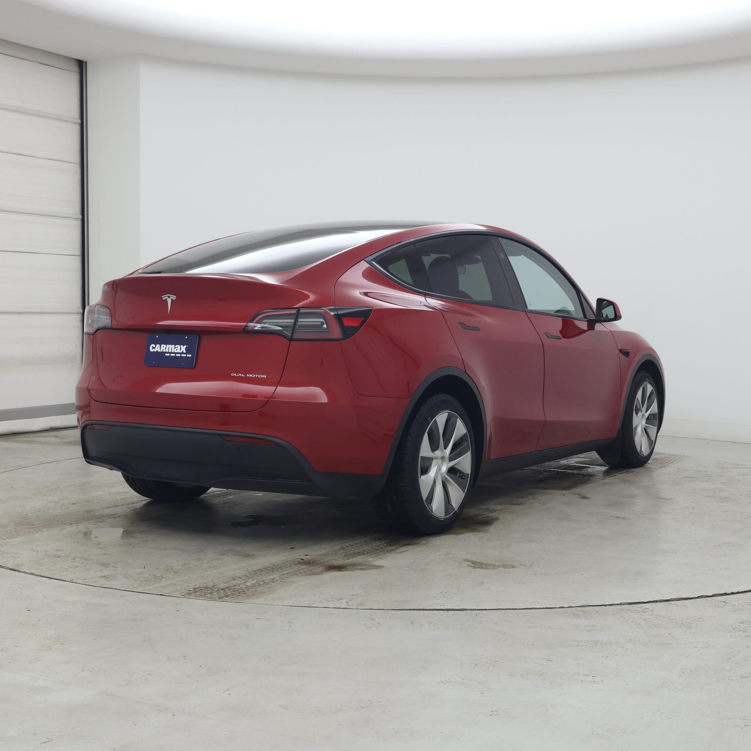 Thumbnail: 2023 Tesla Model Y - 8