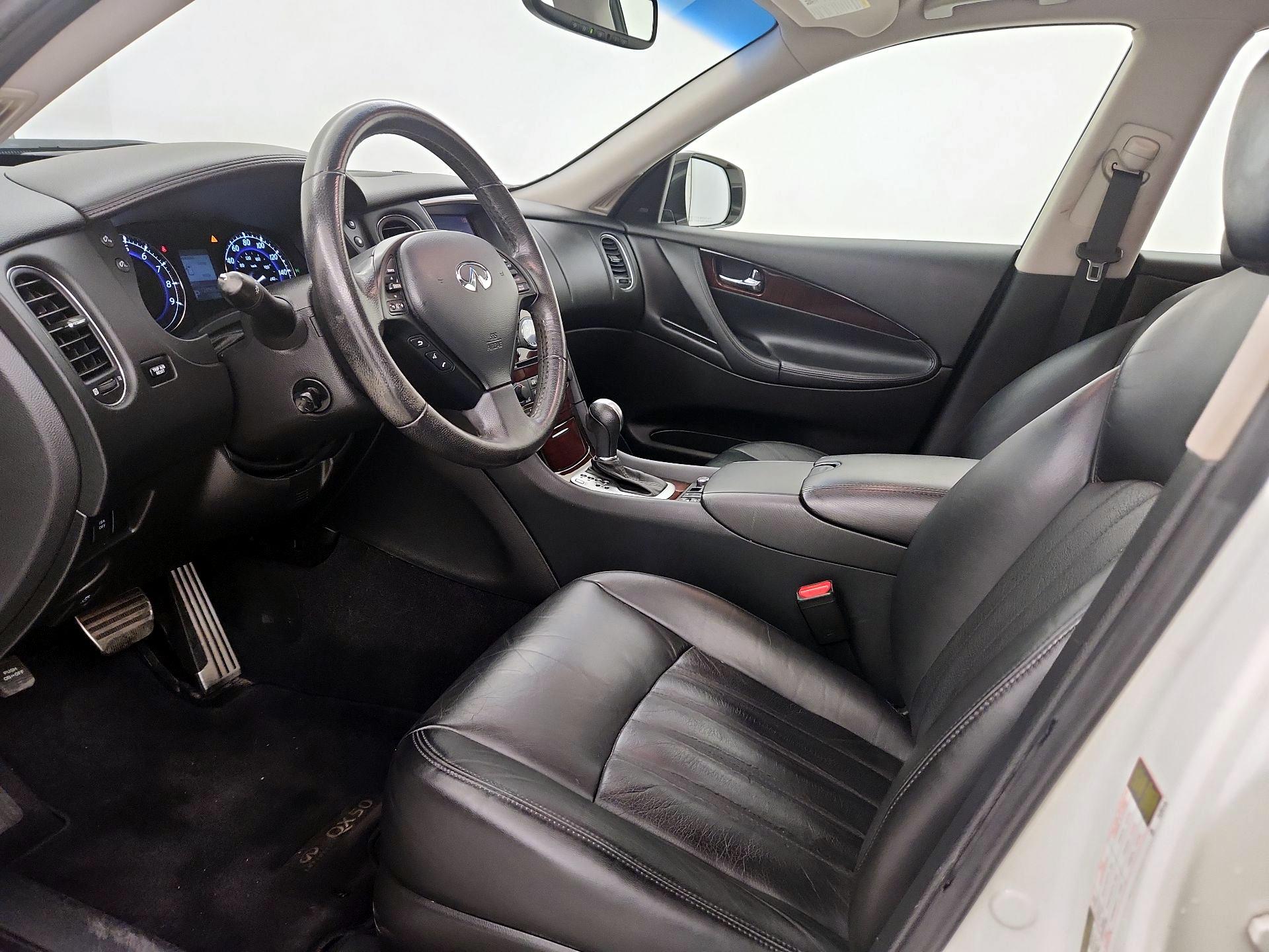 Thumbnail: 2017 INFINITI QX50 - 9