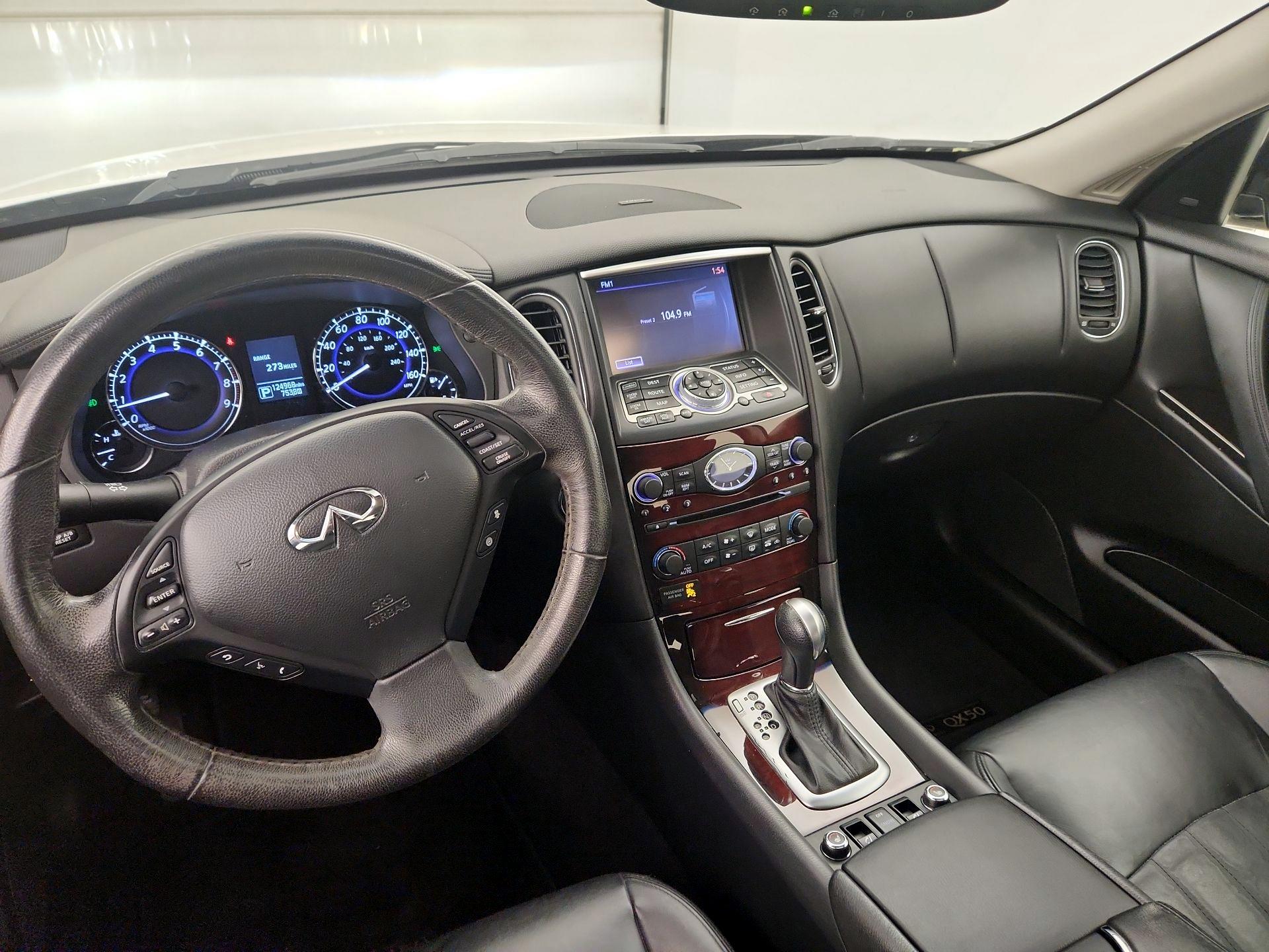 Thumbnail: 2017 INFINITI QX50 - 8