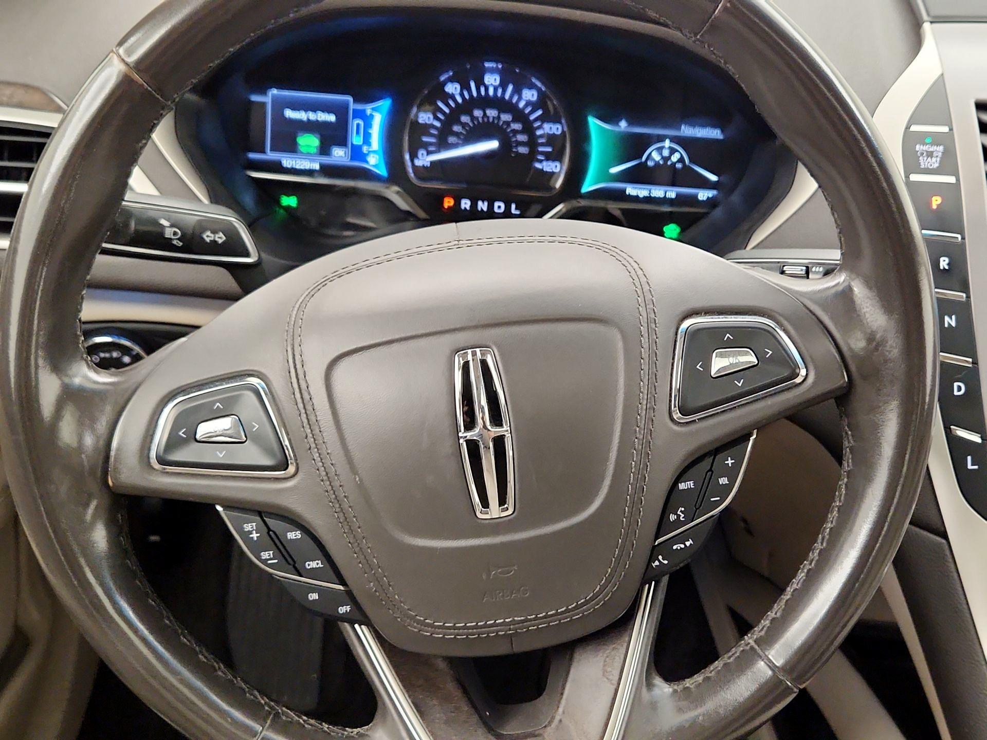 Thumbnail: 2018 Lincoln MKZ - 10