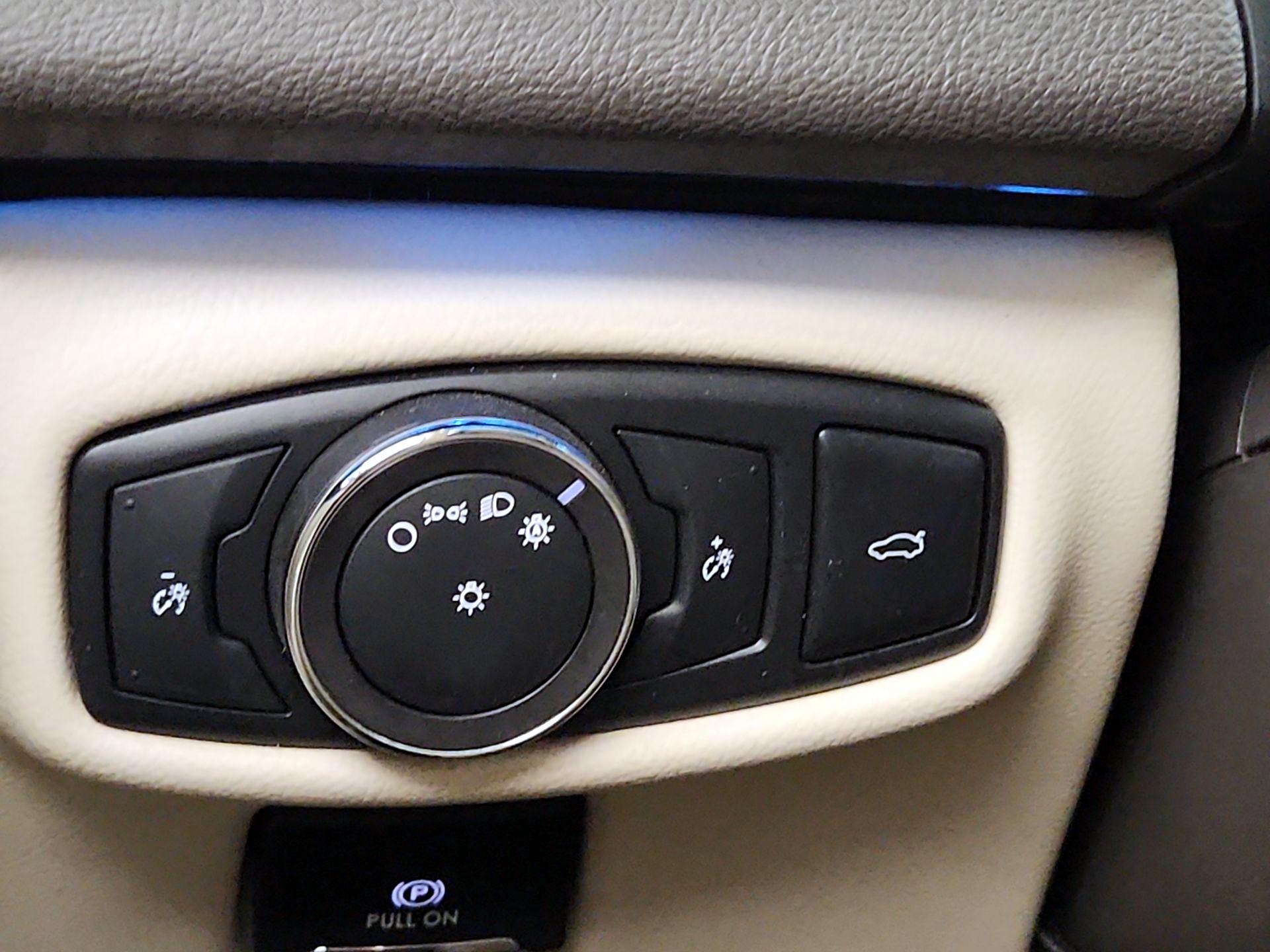 Thumbnail: 2018 Lincoln MKZ - 13