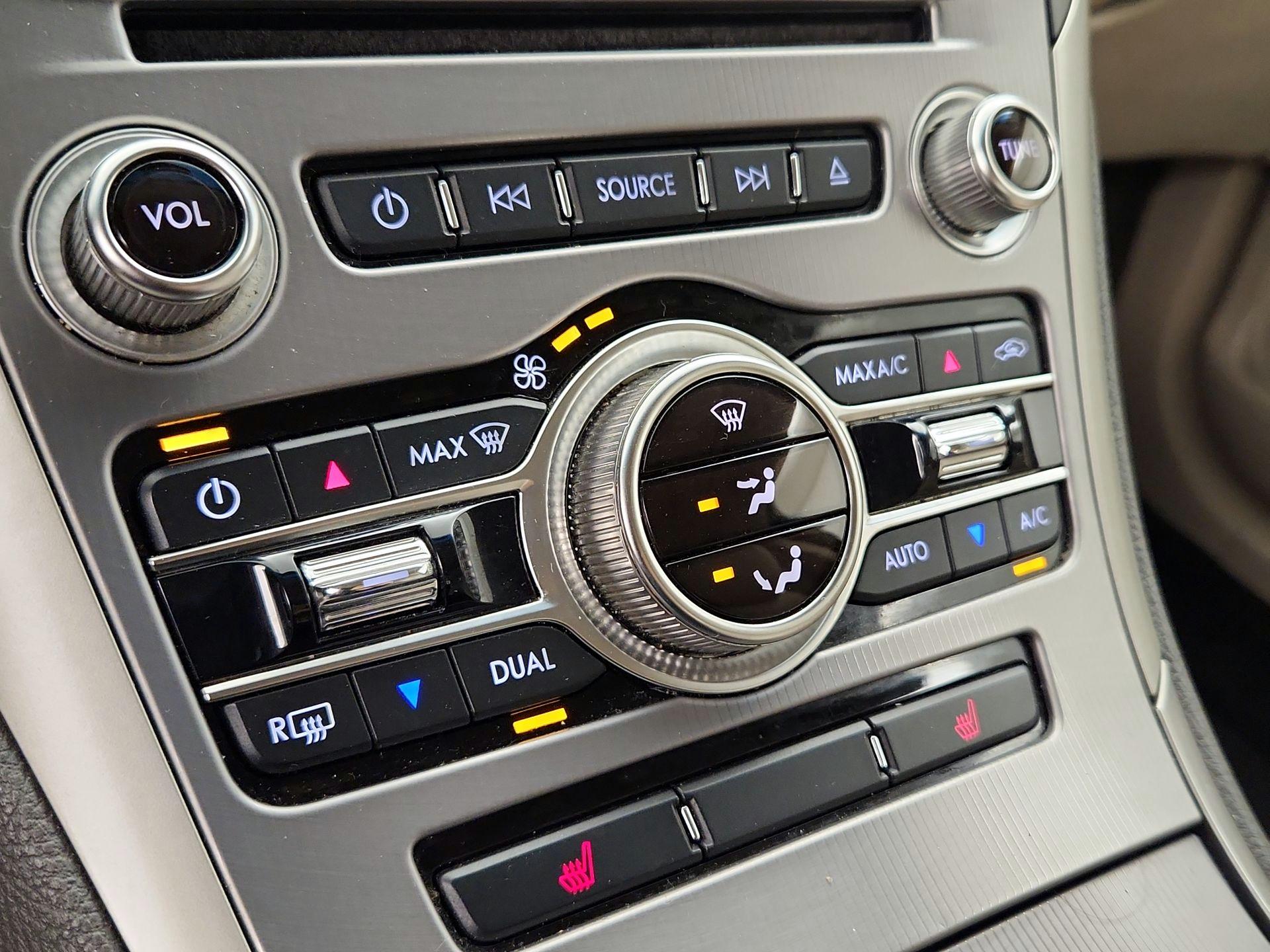 Thumbnail: 2018 Lincoln MKZ - 17