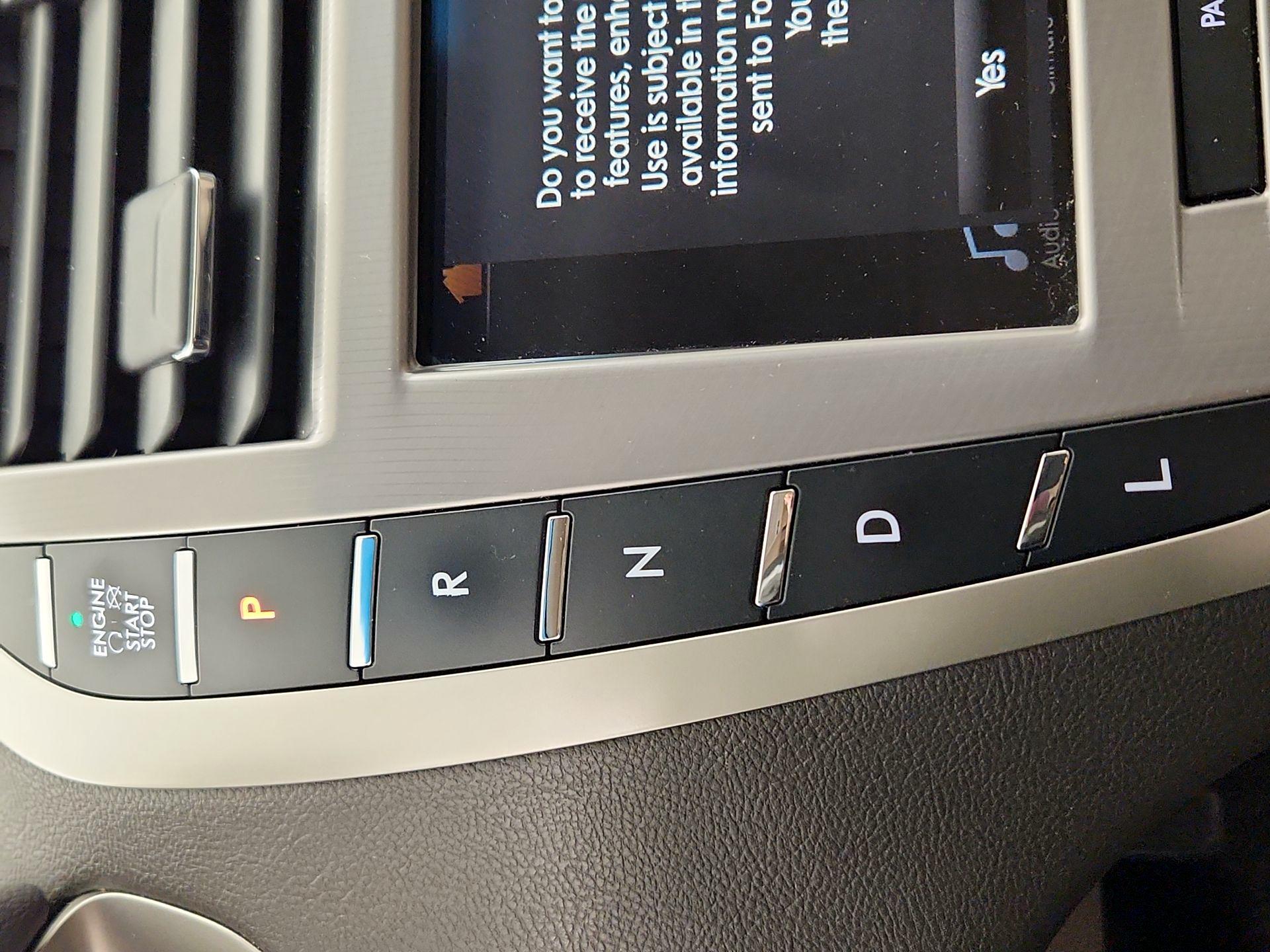 Thumbnail: 2018 Lincoln MKZ - 18