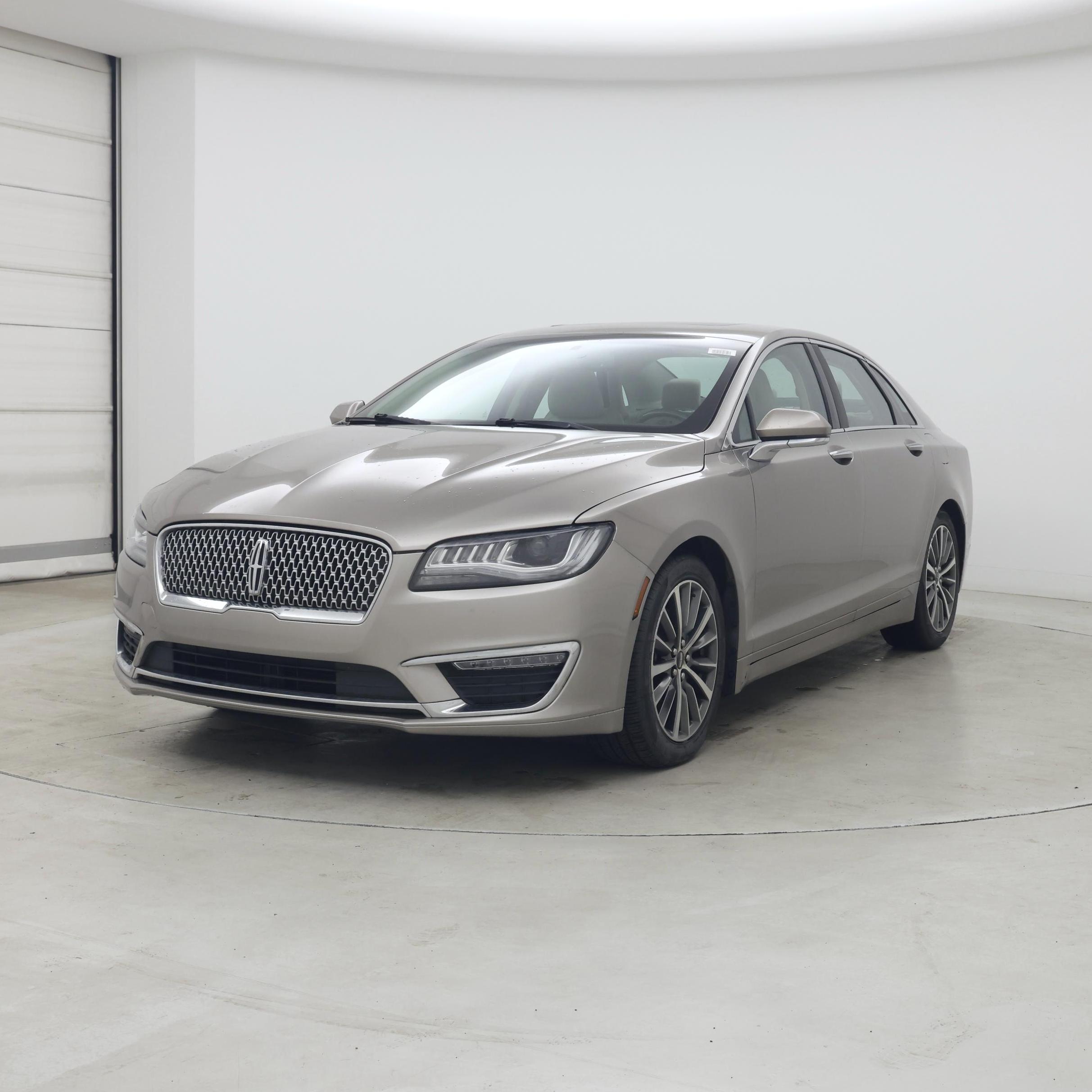Thumbnail: 2018 Lincoln MKZ - 4