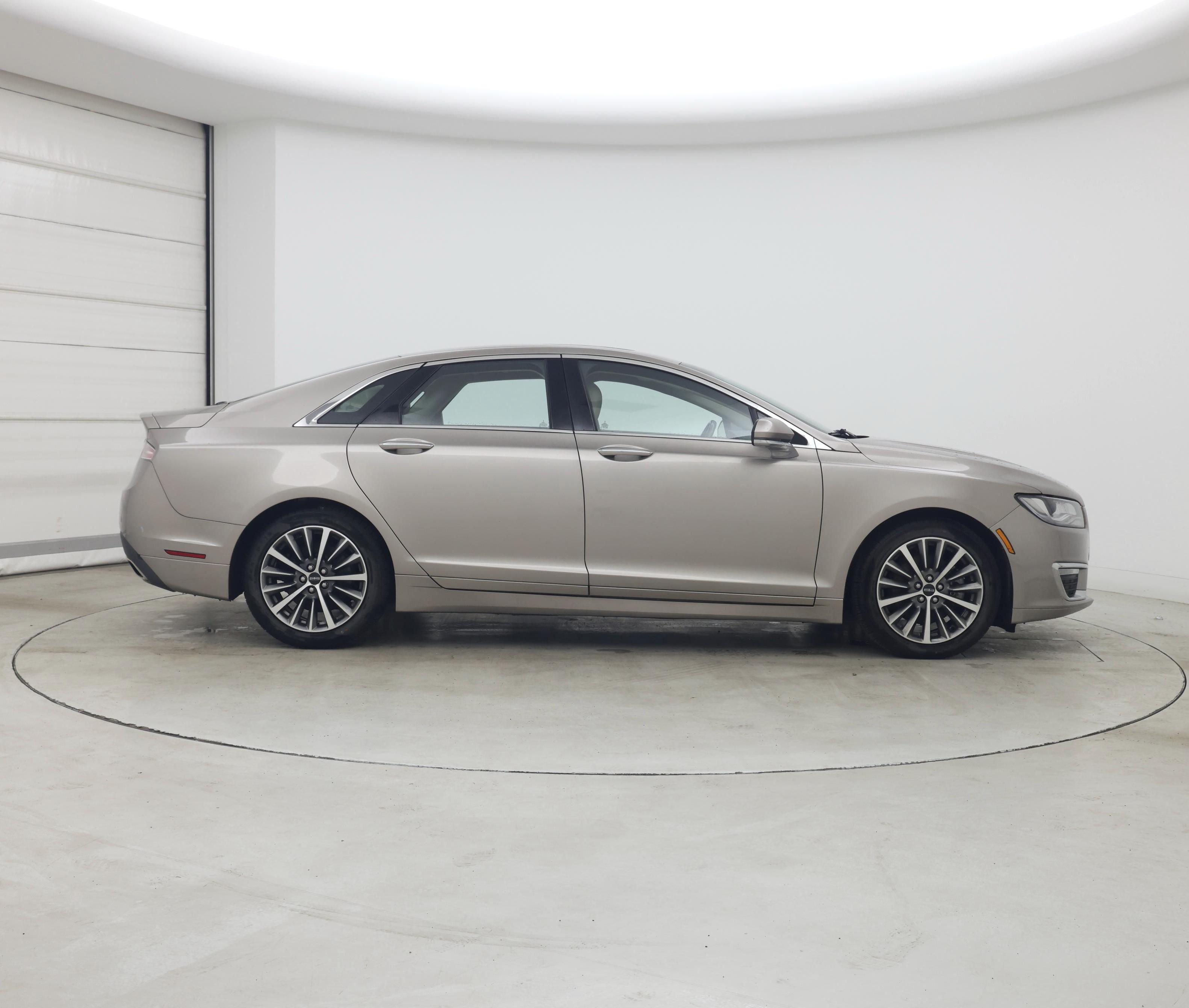 Thumbnail: 2018 Lincoln MKZ - 7