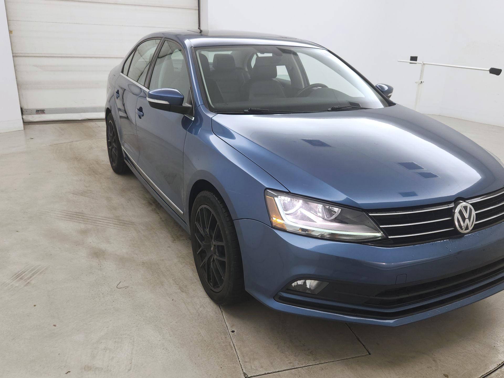 Thumbnail: 2017 Volkswagen Jetta - 1