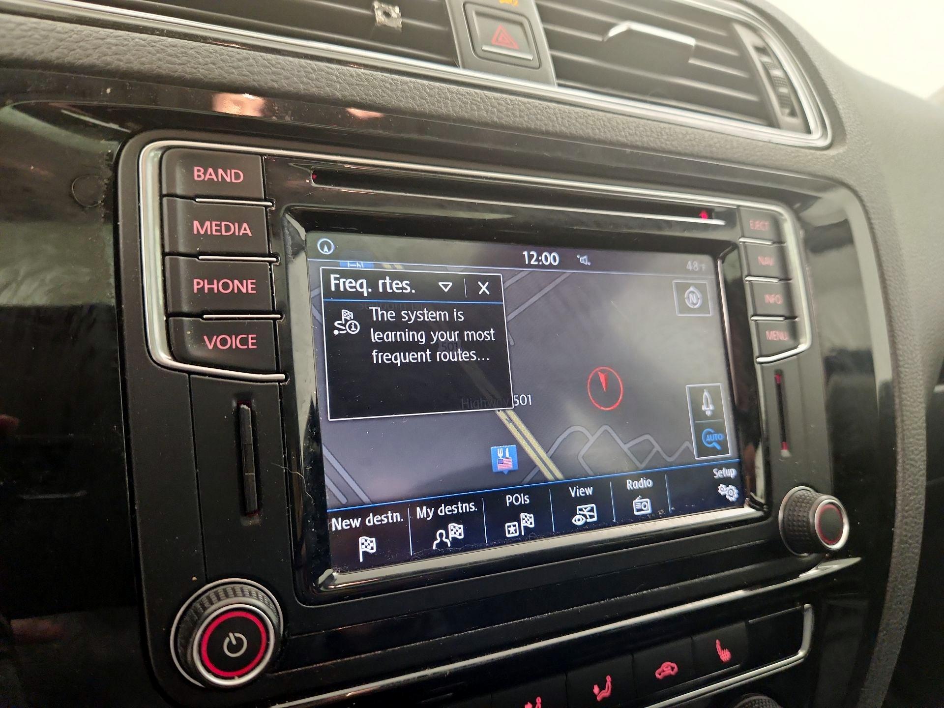 Thumbnail: 2017 Volkswagen Jetta - 12