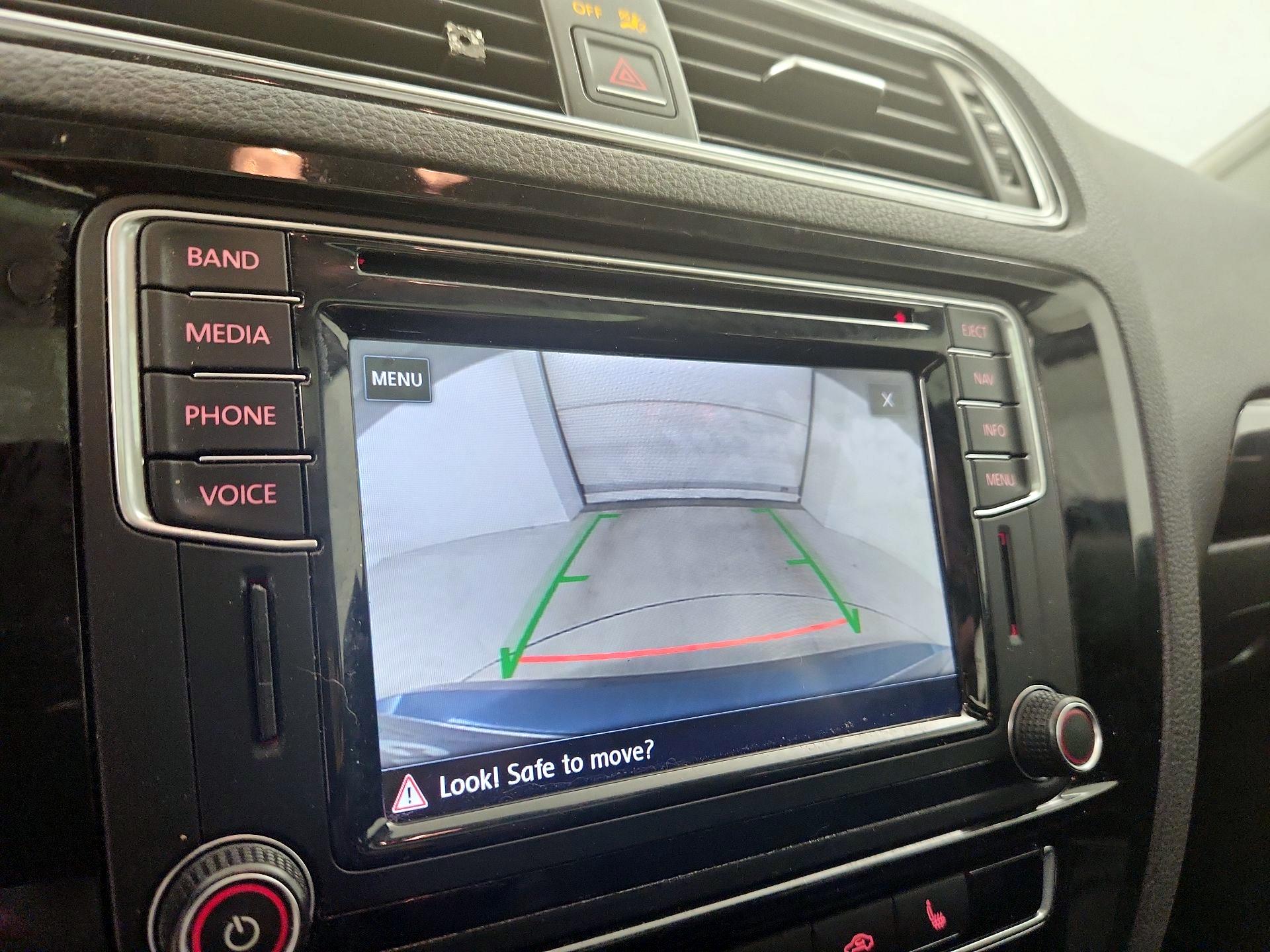 Thumbnail: 2017 Volkswagen Jetta - 13