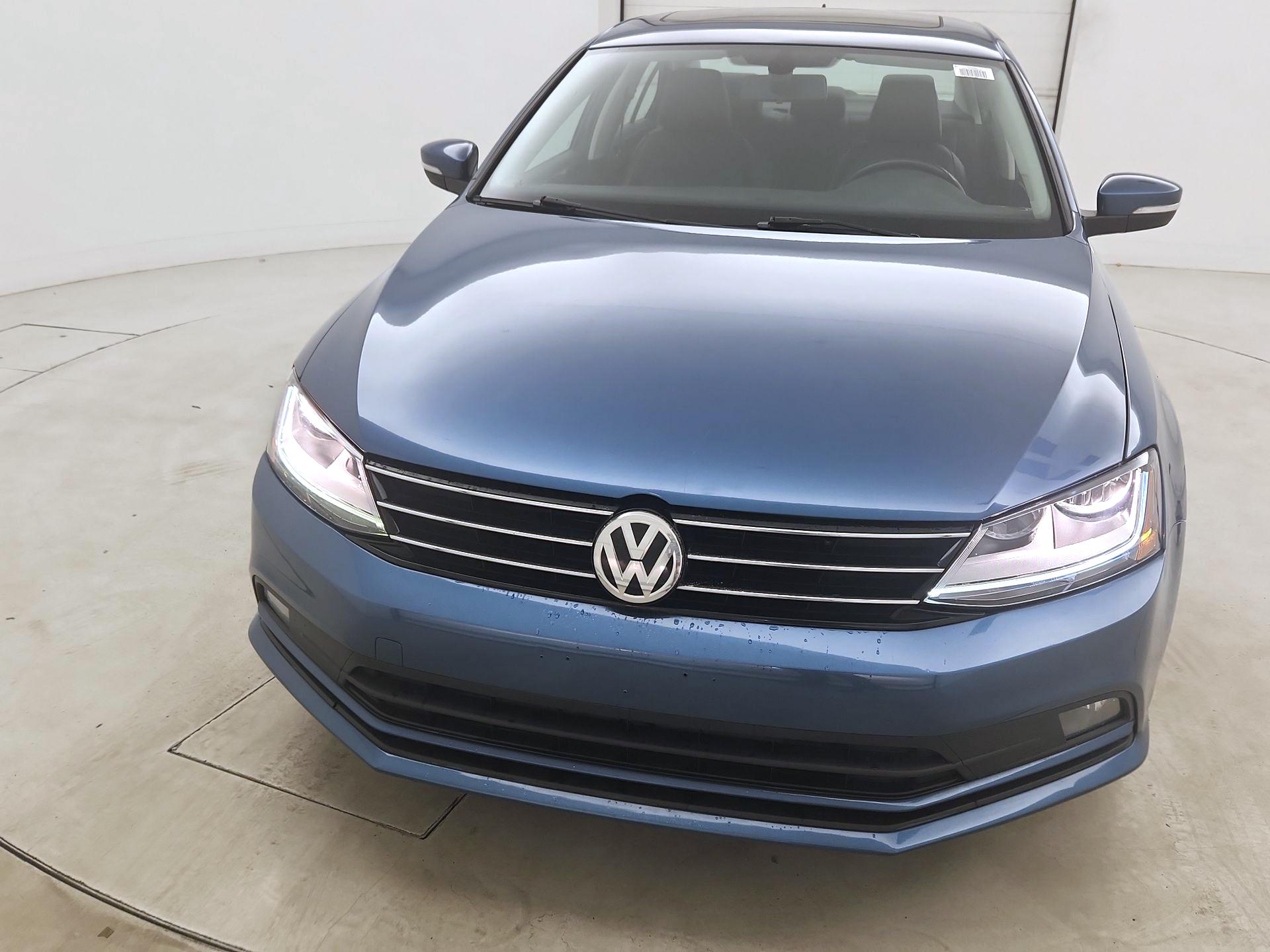 Thumbnail: 2017 Volkswagen Jetta - 2