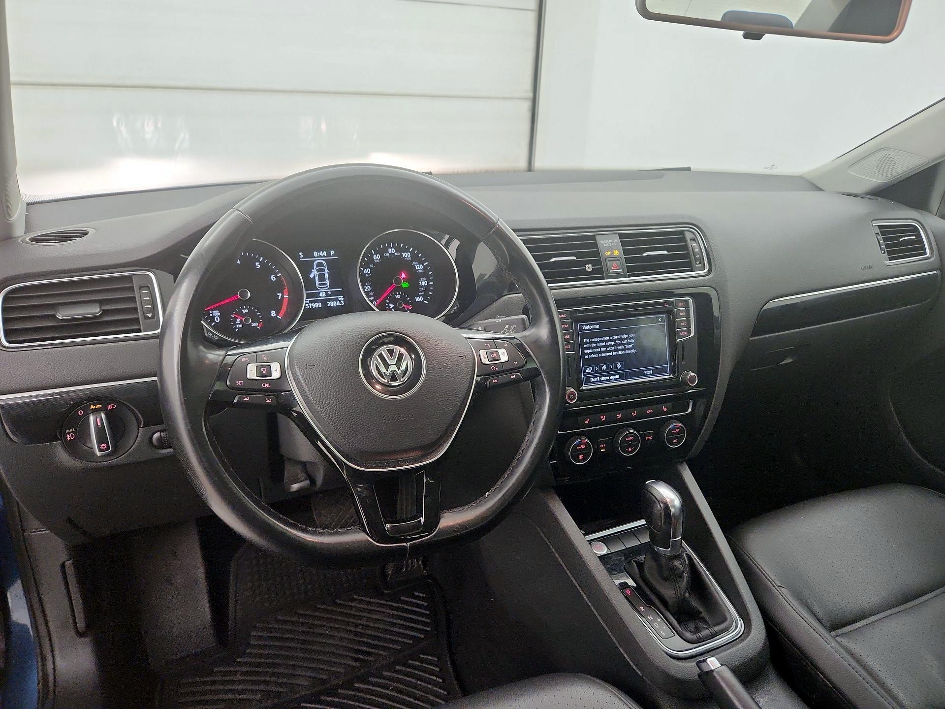 Thumbnail: 2017 Volkswagen Jetta - 8