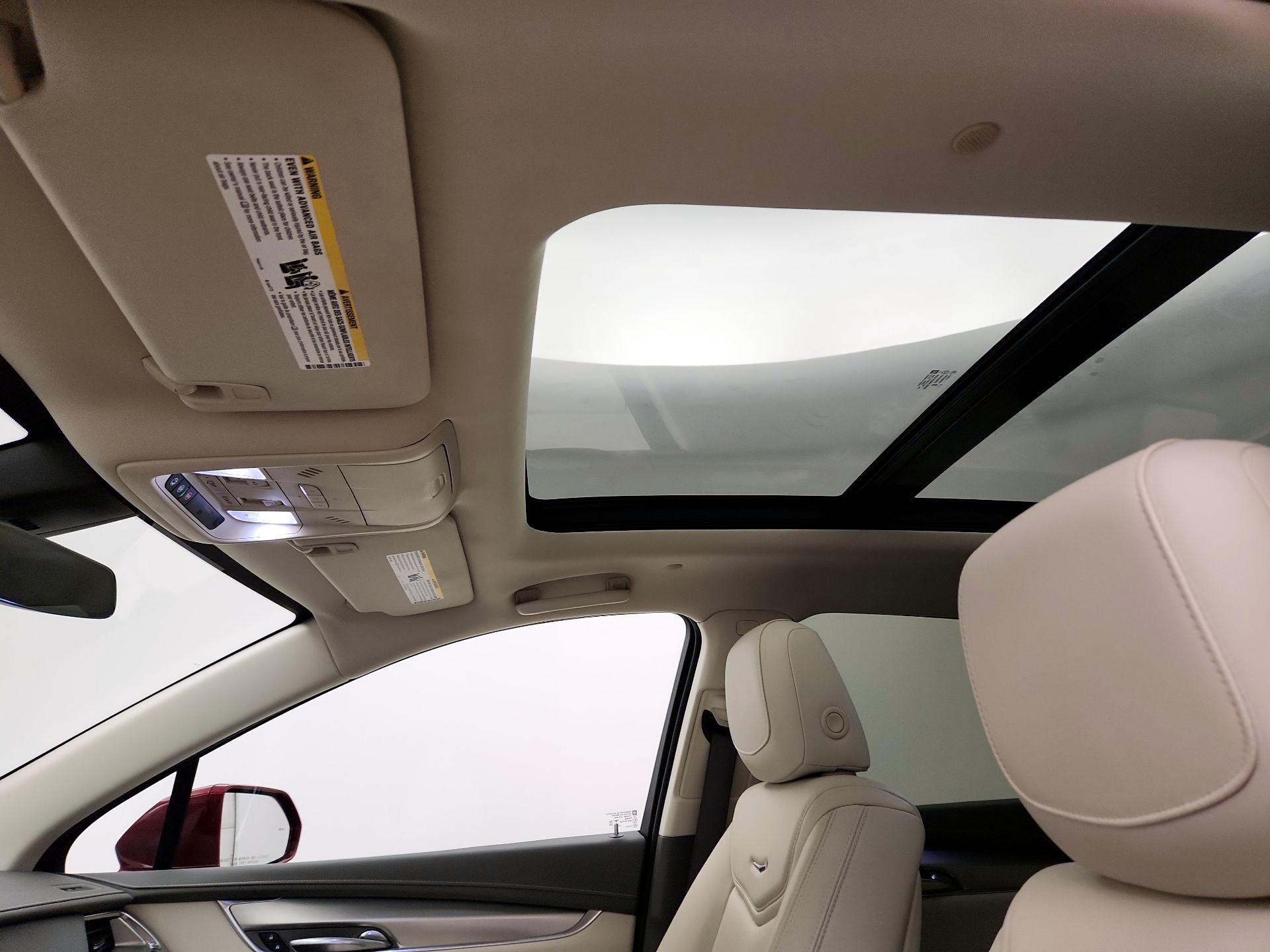 Thumbnail: 2019 Cadillac XT5 - 17