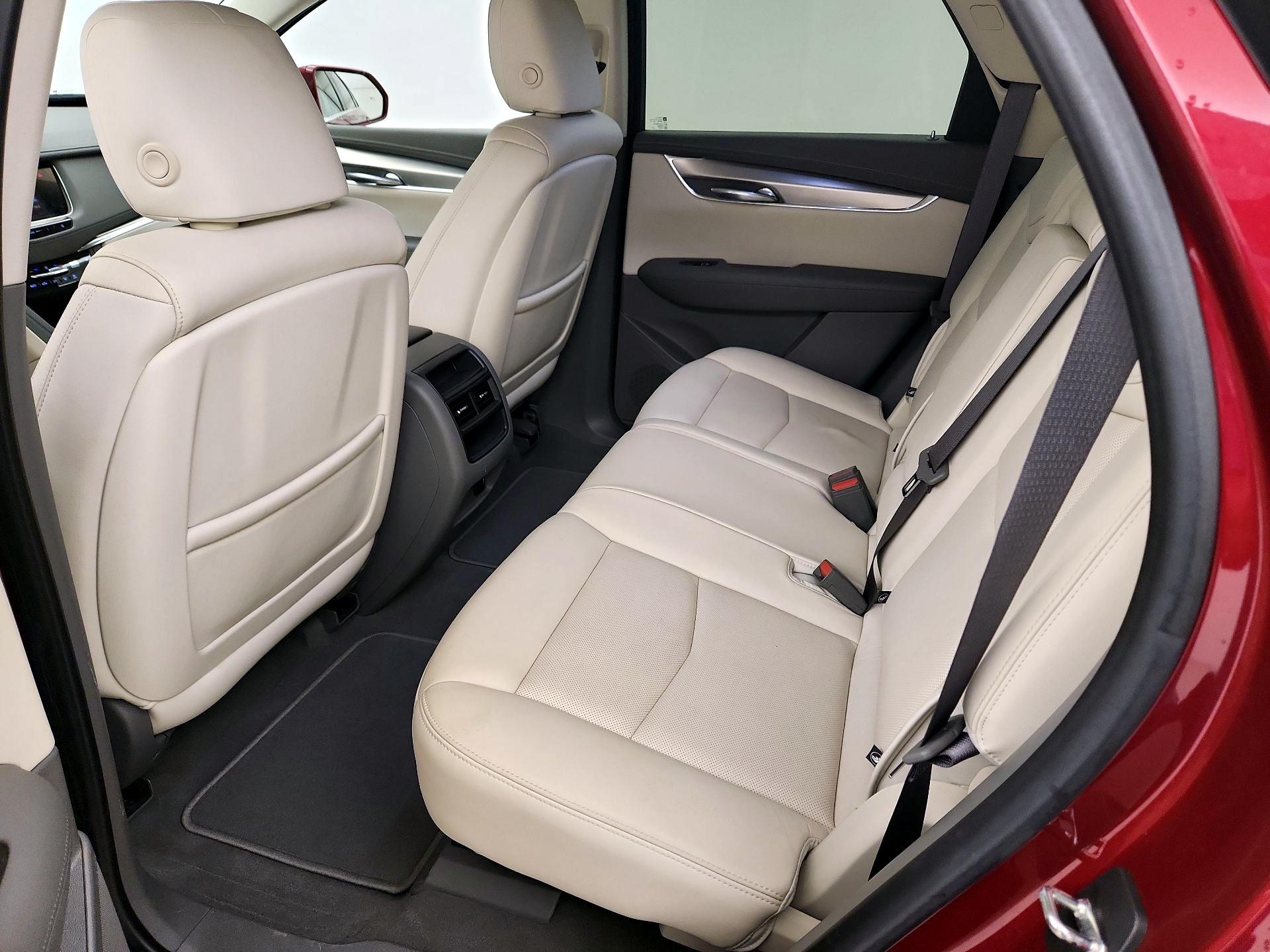 Thumbnail: 2019 Cadillac XT5 - 18