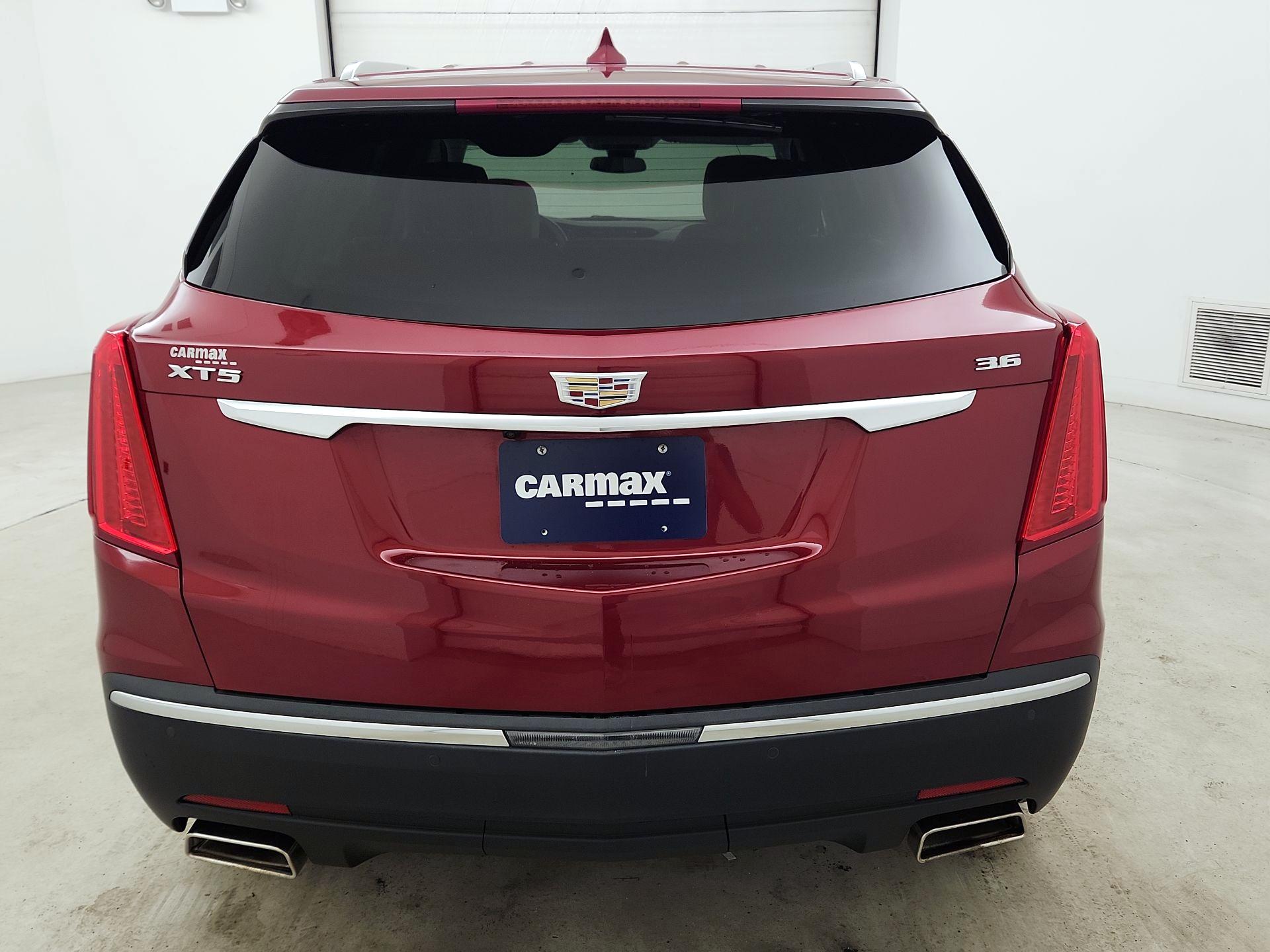 Thumbnail: 2019 Cadillac XT5 - 6