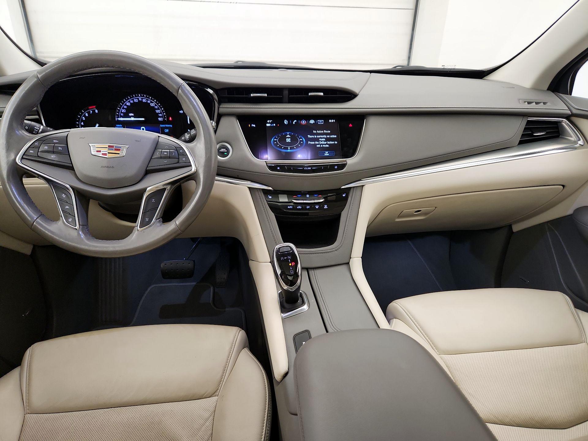 Thumbnail: 2019 Cadillac XT5 - 8