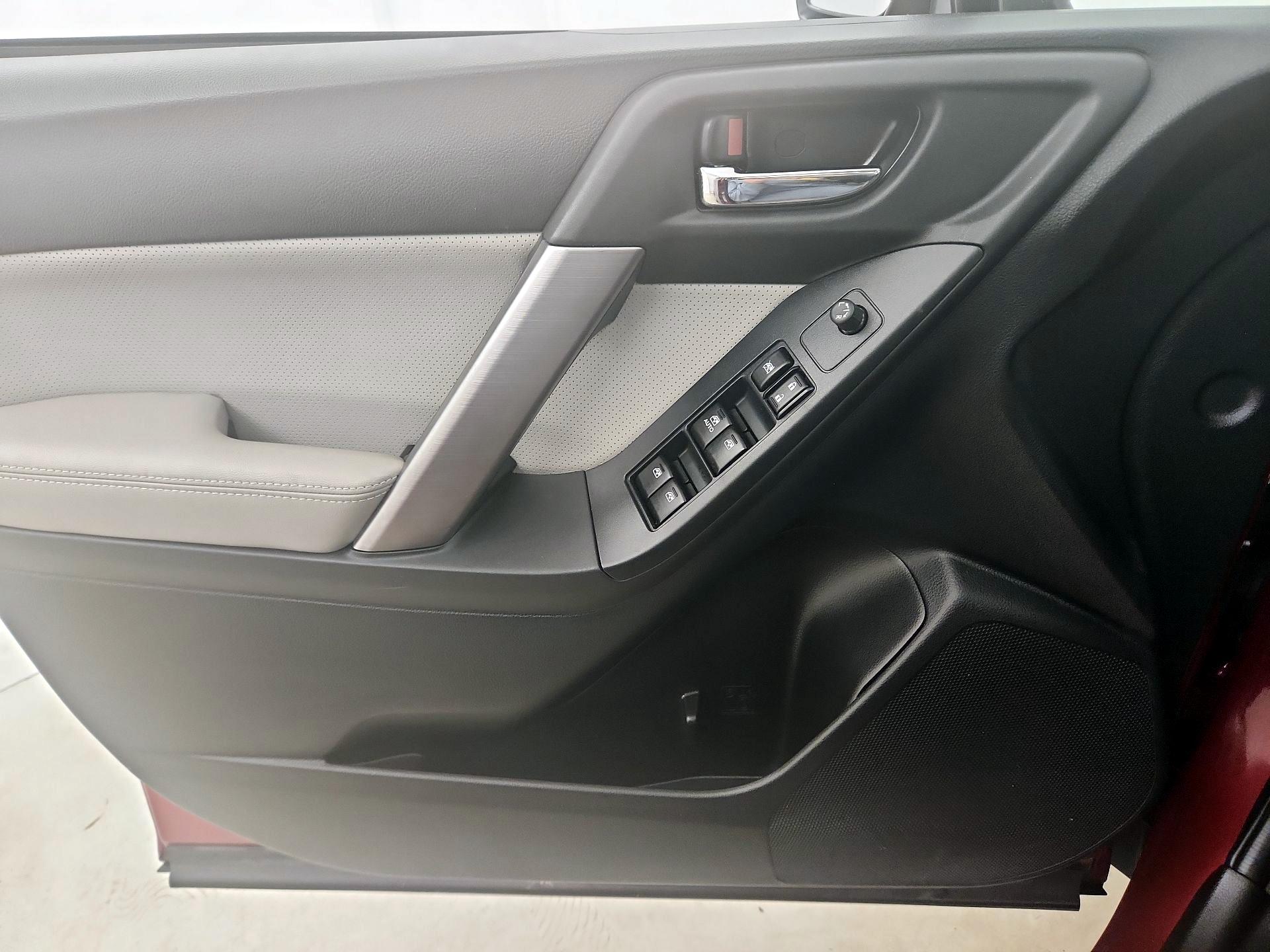 Thumbnail: 2014 Subaru Forester - 10