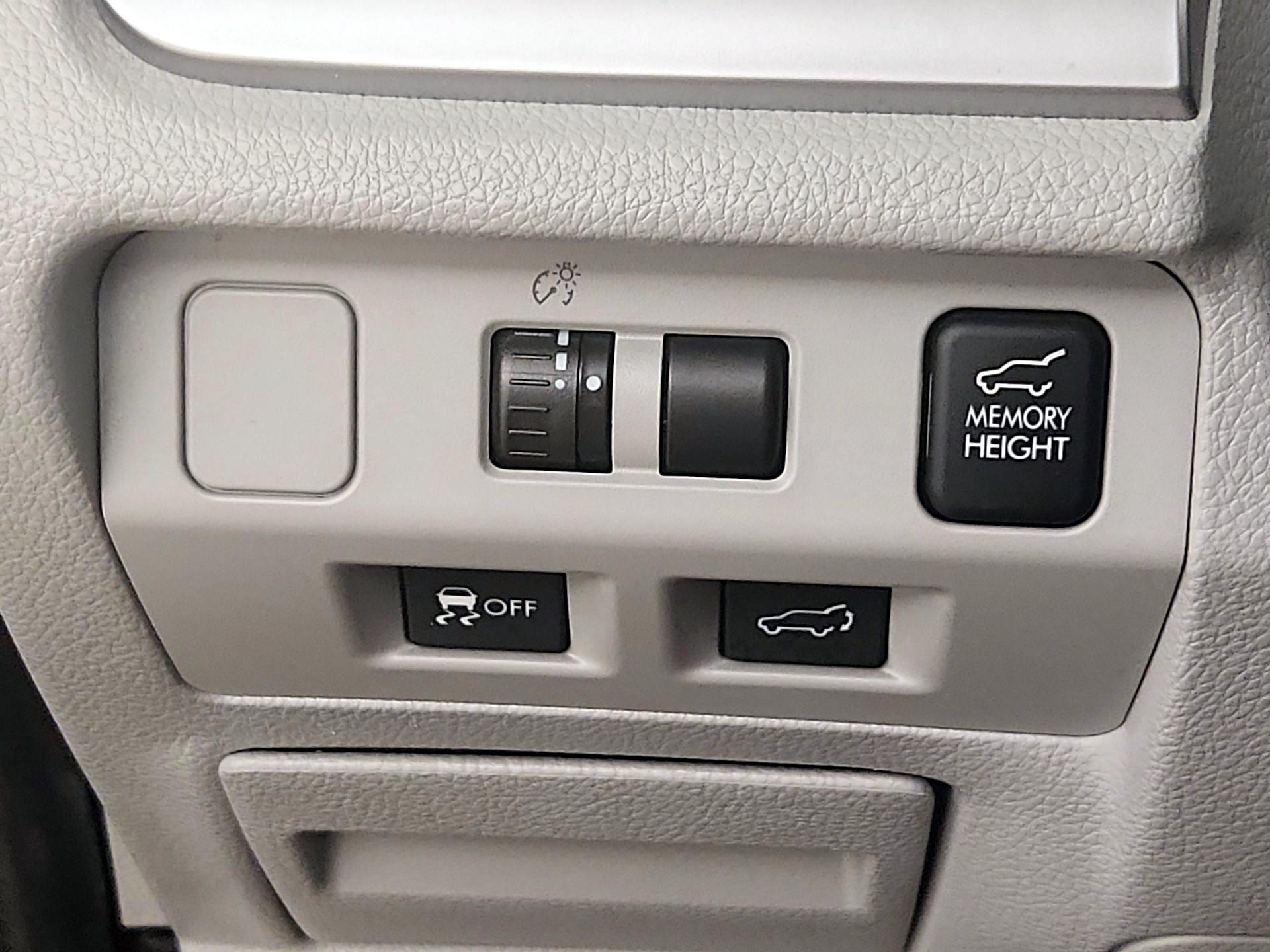 Thumbnail: 2014 Subaru Forester - 11