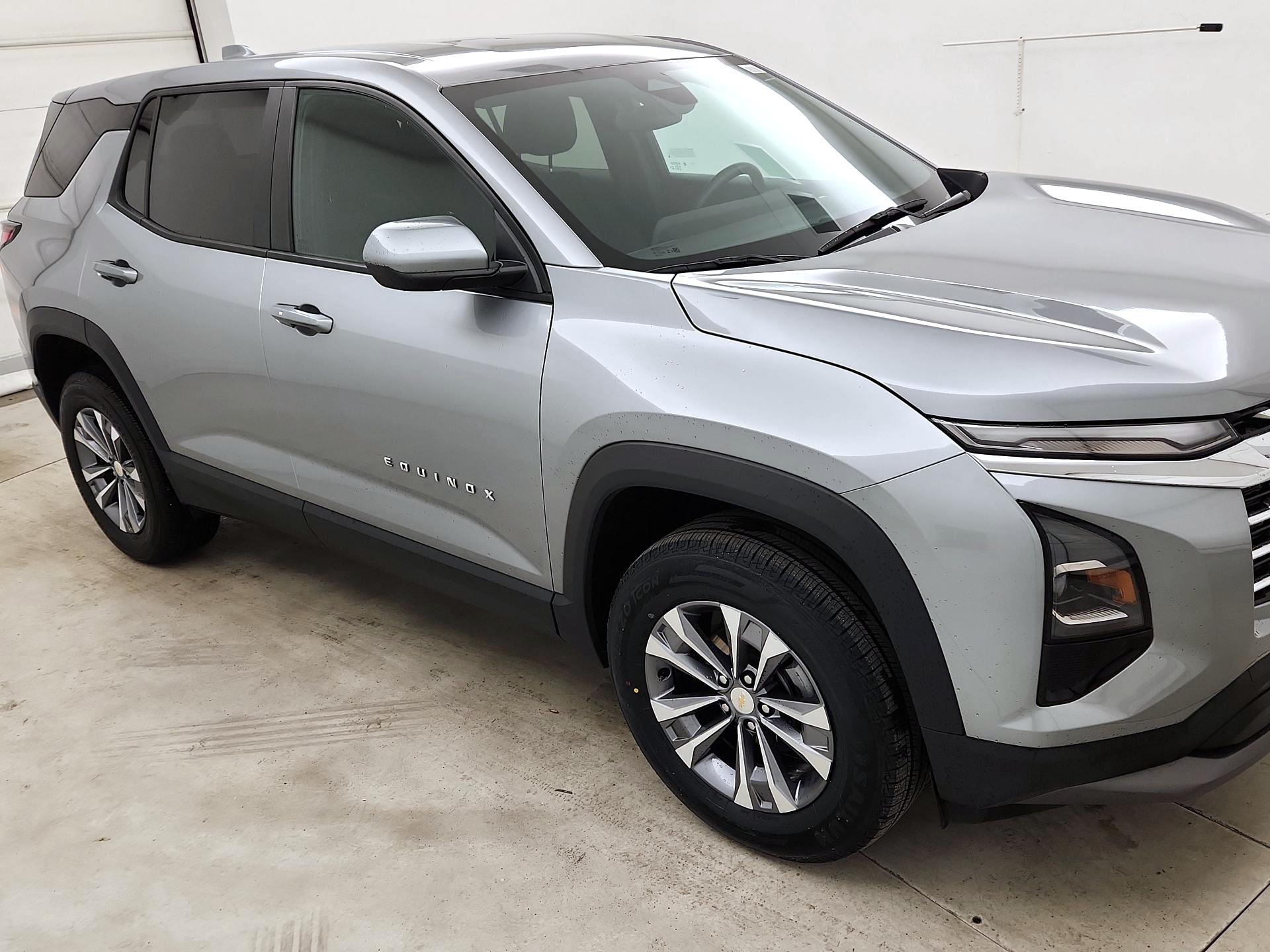 Thumbnail: 2025 Chevrolet Equinox - 1