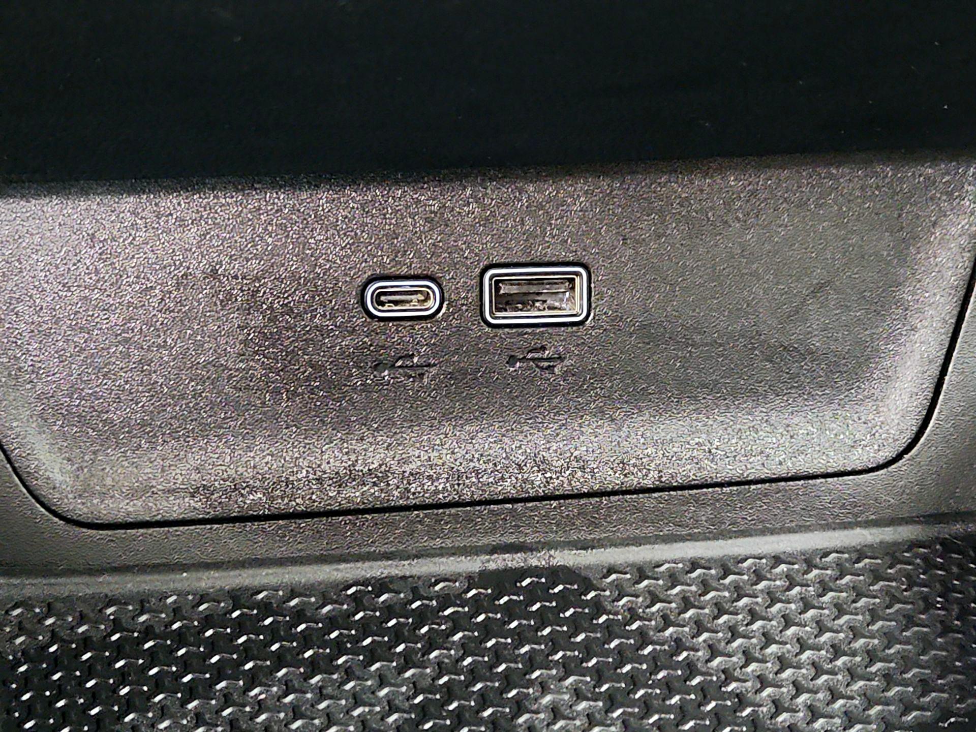 Thumbnail: 2025 Chevrolet Equinox - 16