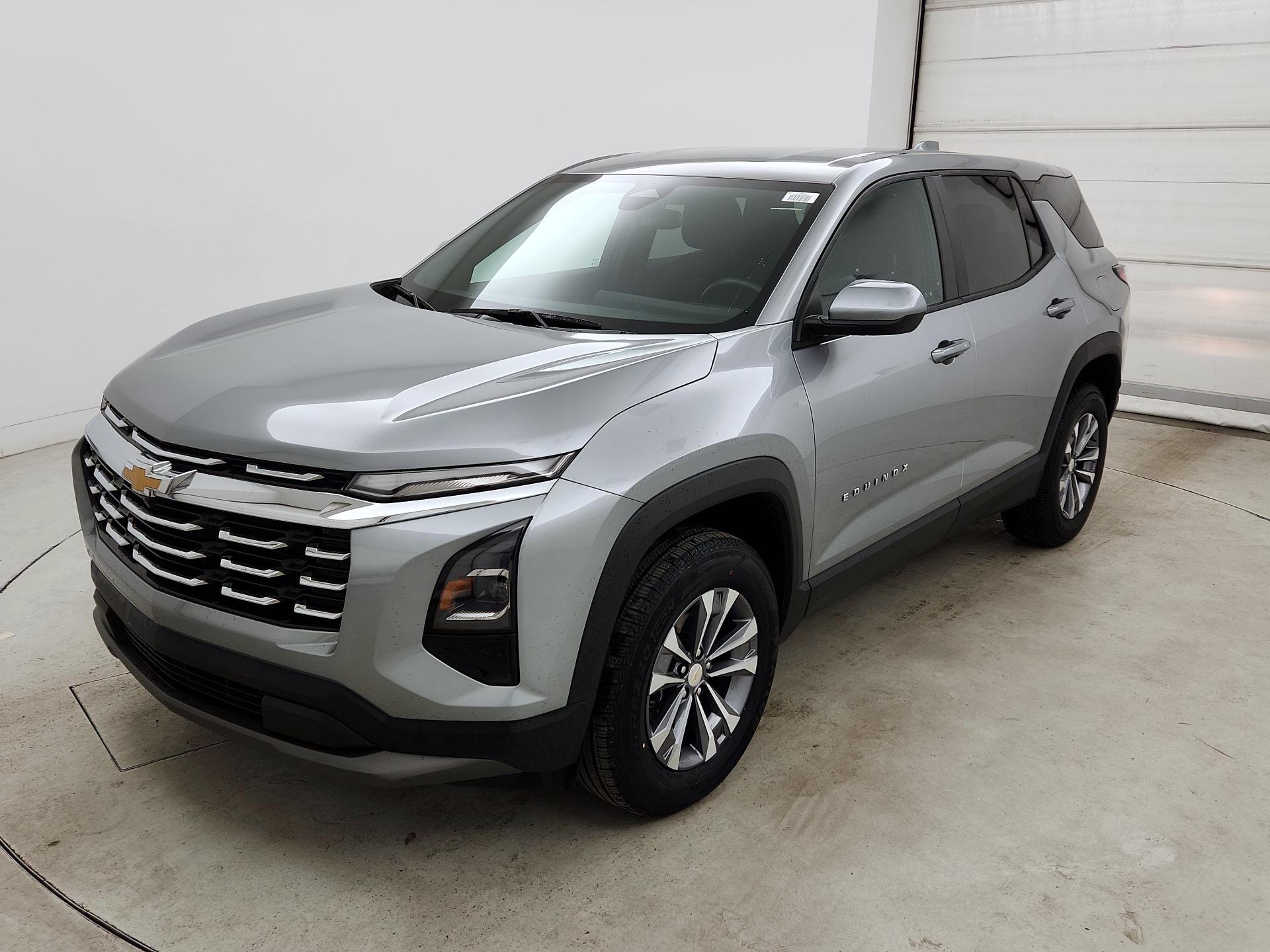 Thumbnail: 2025 Chevrolet Equinox - 3