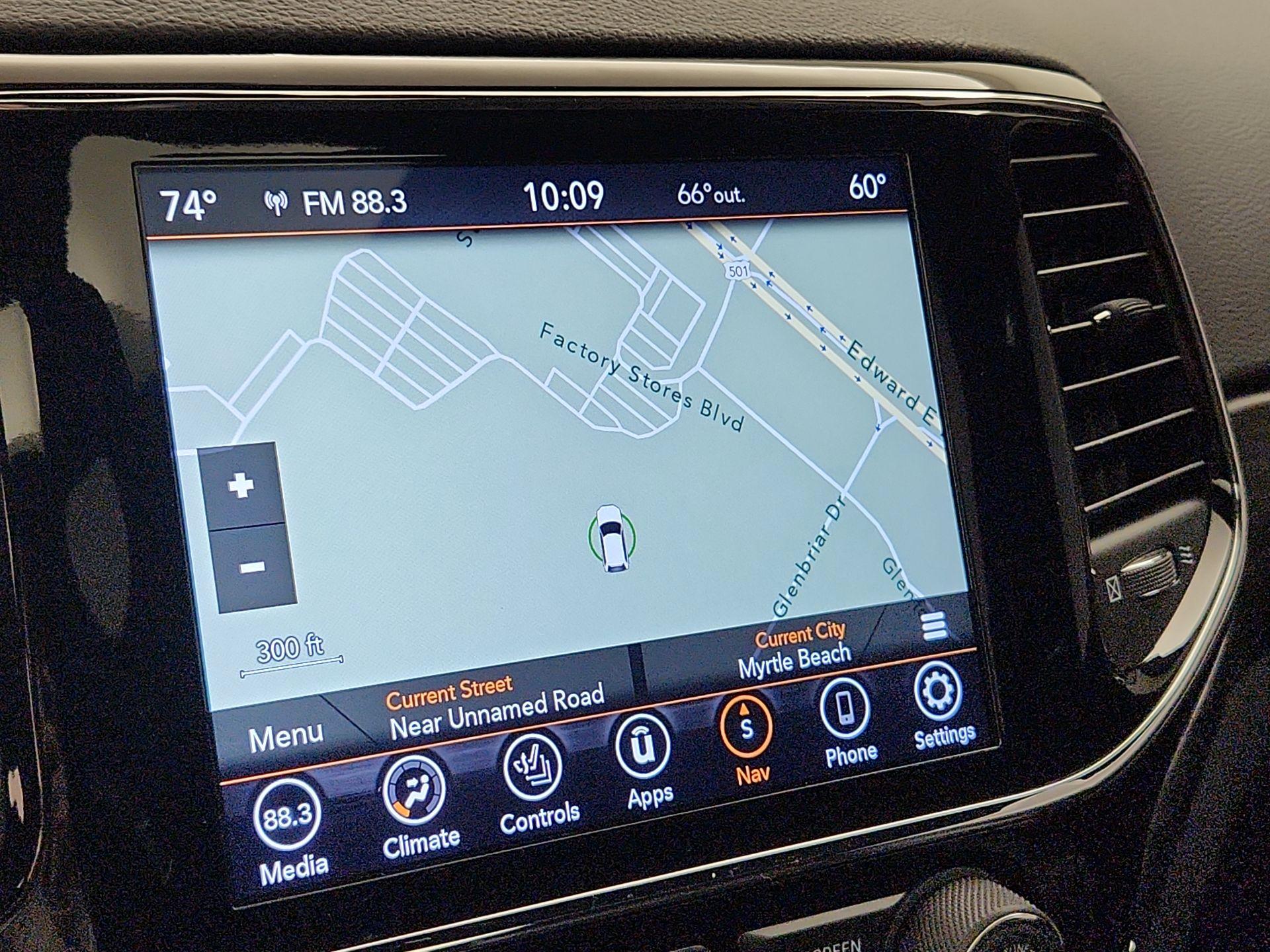 Thumbnail: 2020 Jeep Grand Cherokee - 14