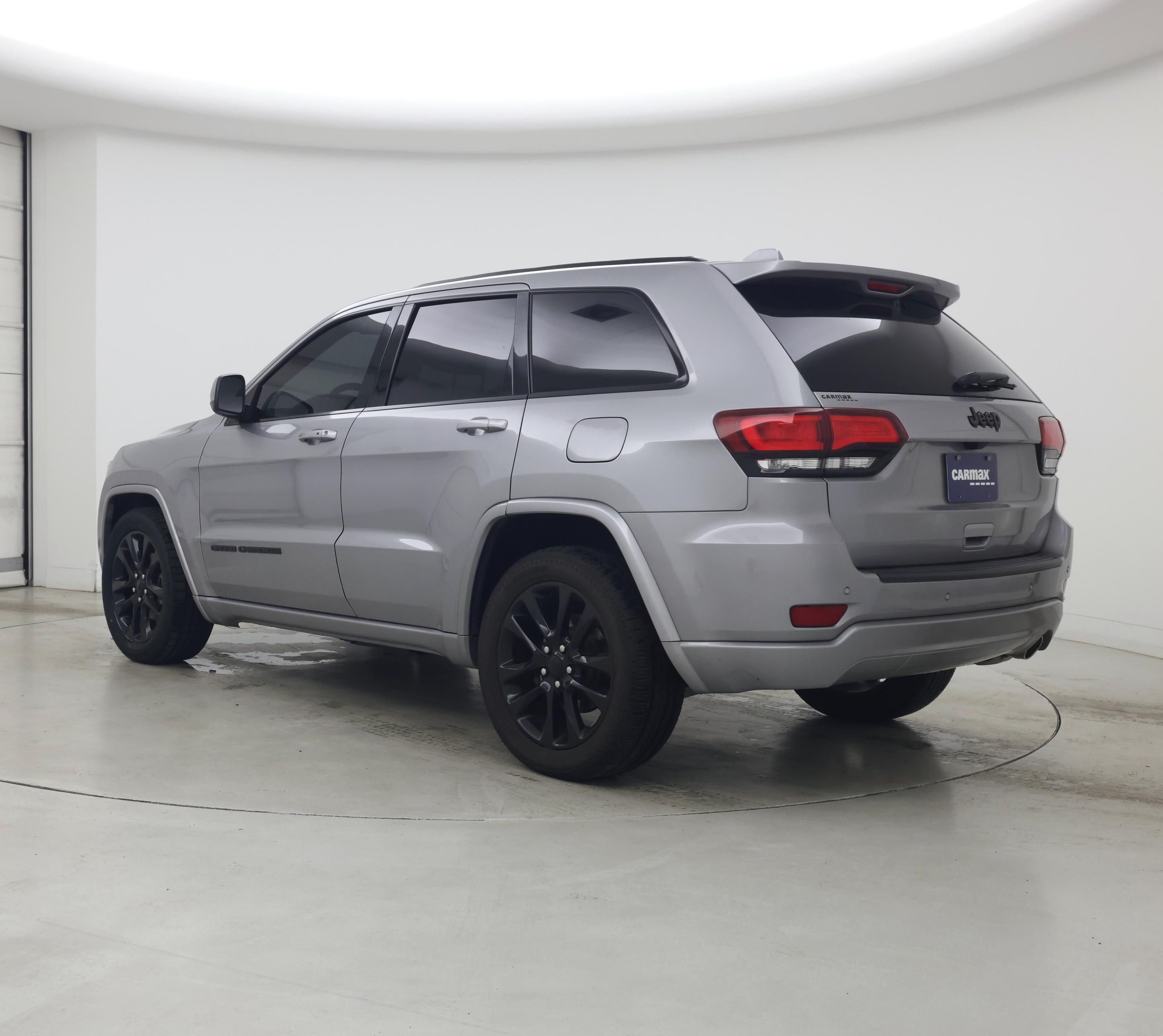 Thumbnail: 2020 Jeep Grand Cherokee - 2