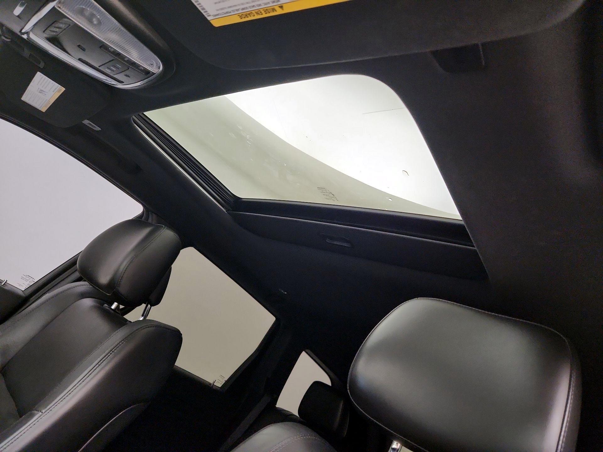 Thumbnail: 2020 Jeep Grand Cherokee - 20