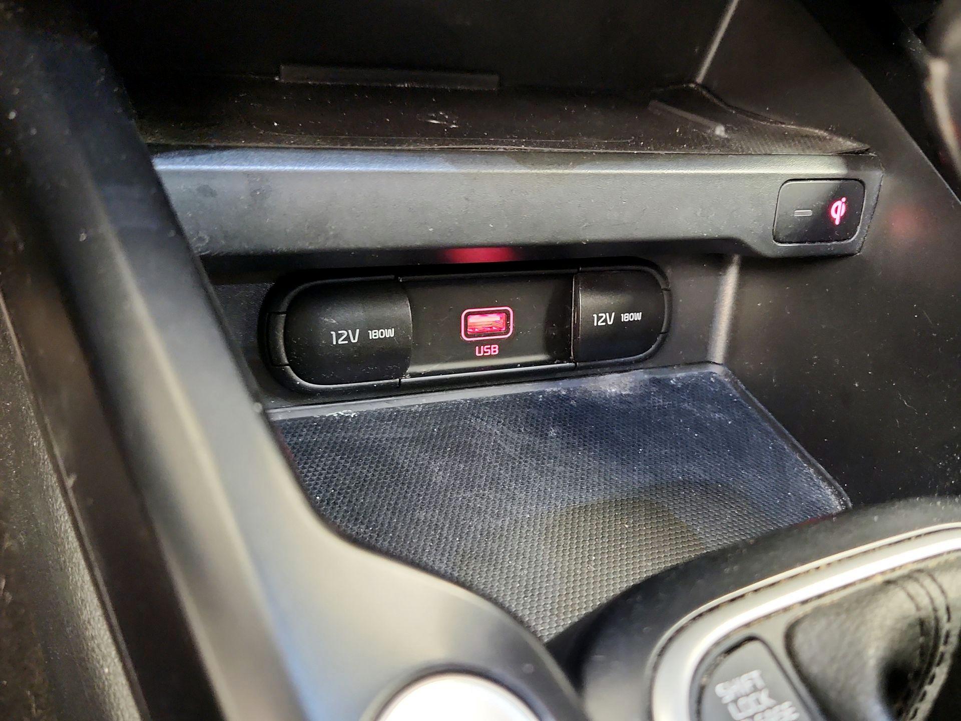 Thumbnail: 2020 Kia Soul - 16