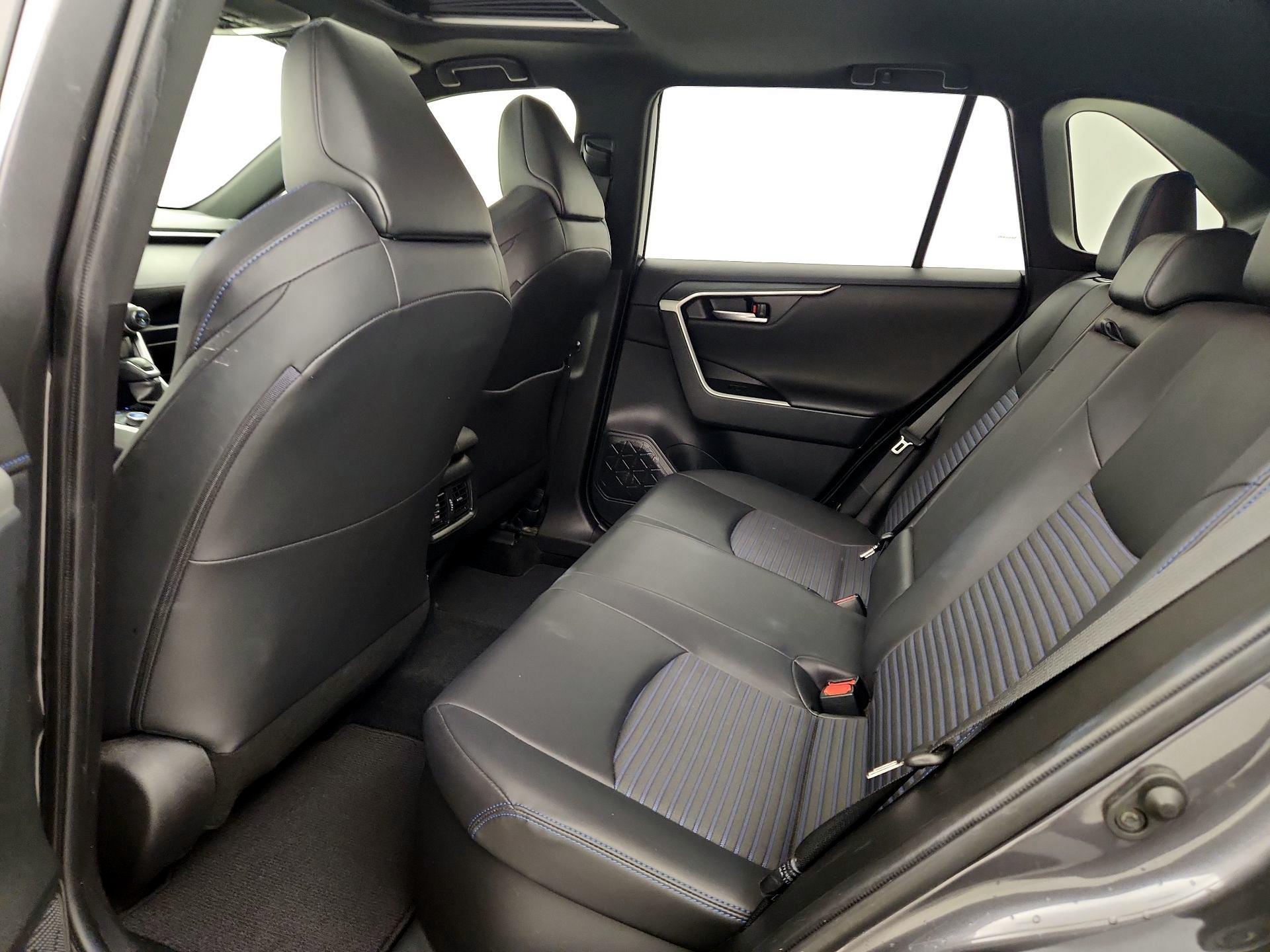 Thumbnail: 2019 Toyota RAV4 - 18