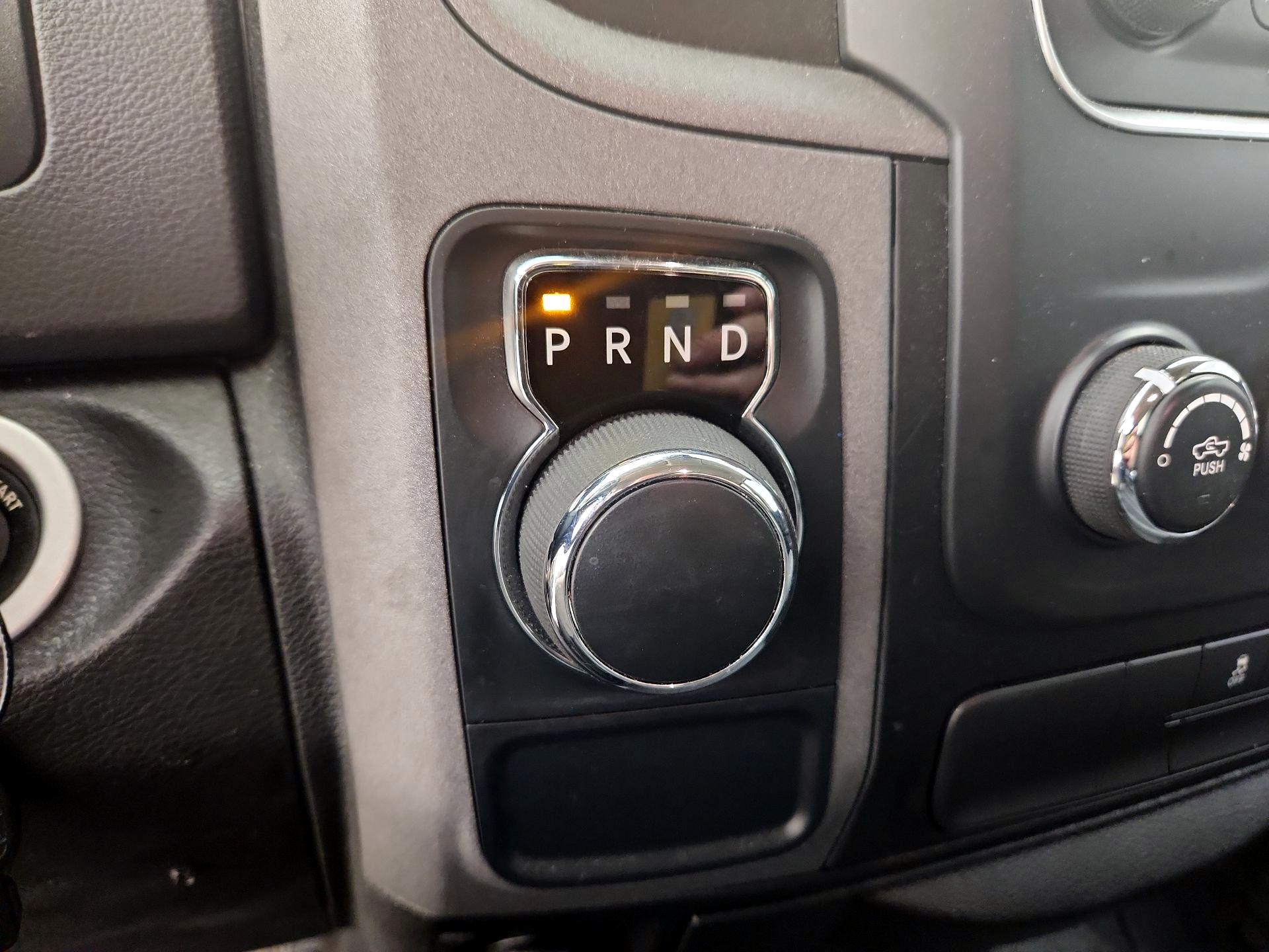 Thumbnail: 2019 RAM 1500 Classic - 15