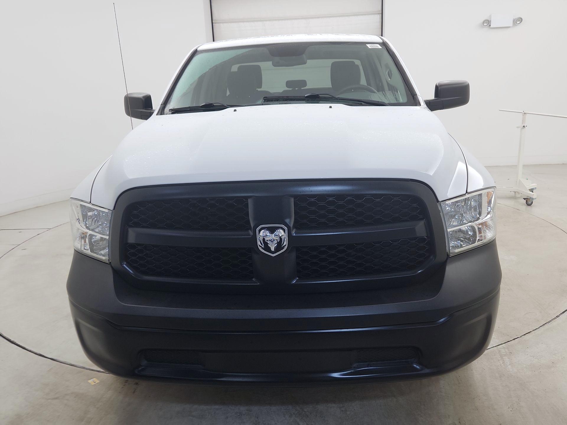 Thumbnail: 2019 RAM 1500 Classic - 2