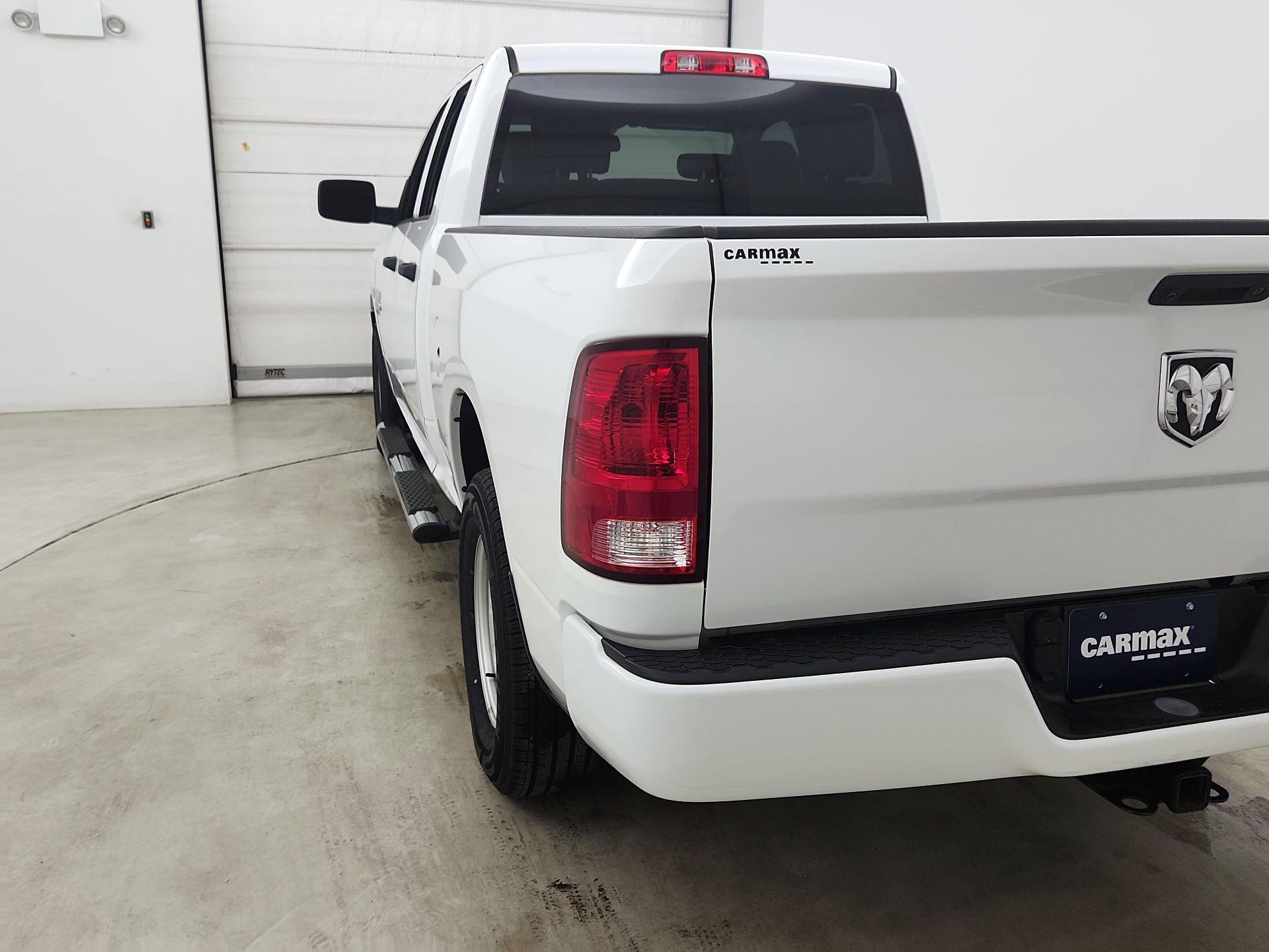 Thumbnail: 2019 RAM 1500 Classic - 7