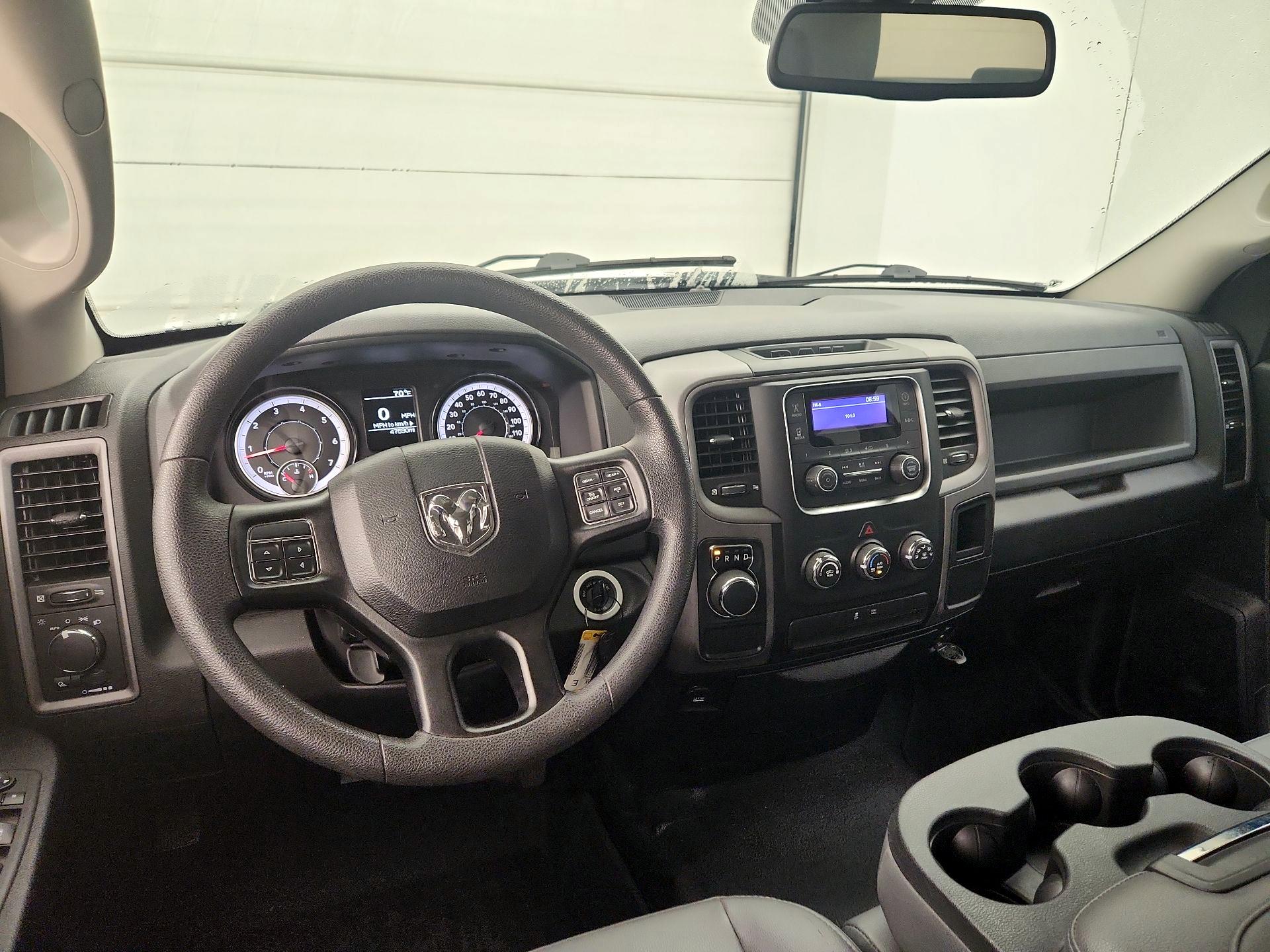 Thumbnail: 2019 RAM 1500 Classic - 8