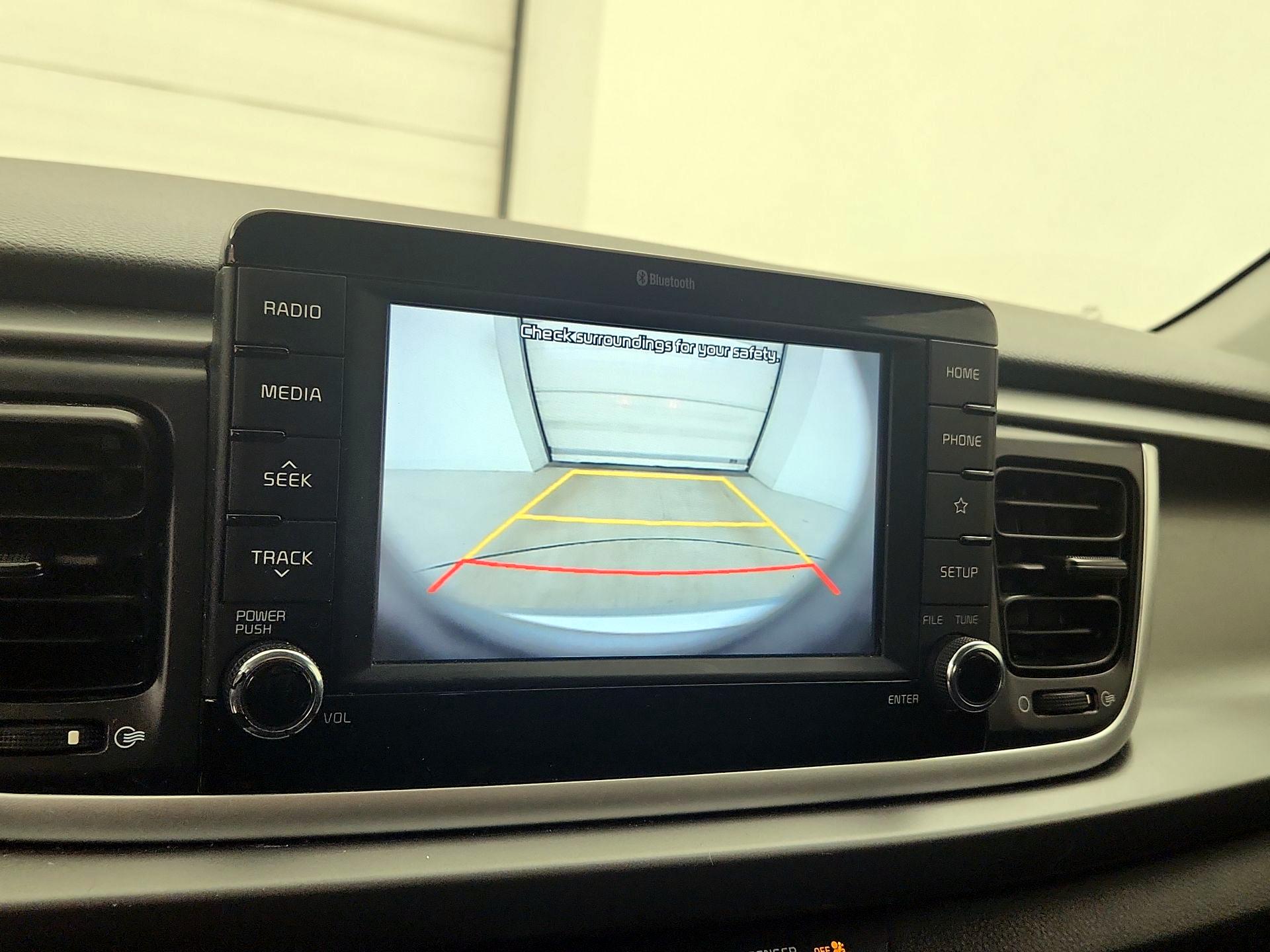 Thumbnail: 2020 Kia Rio5 - 12