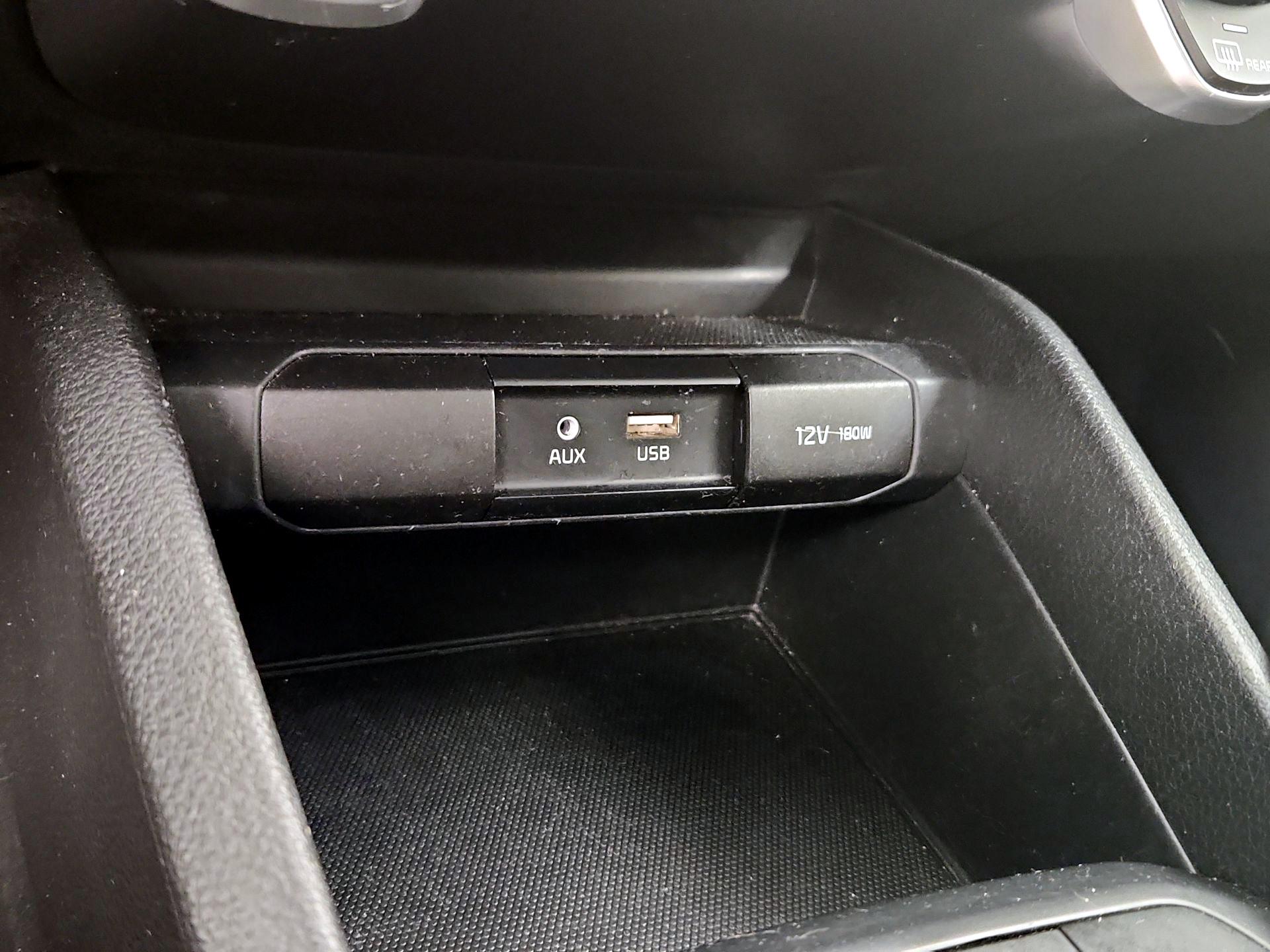 Thumbnail: 2020 Kia Rio5 - 16