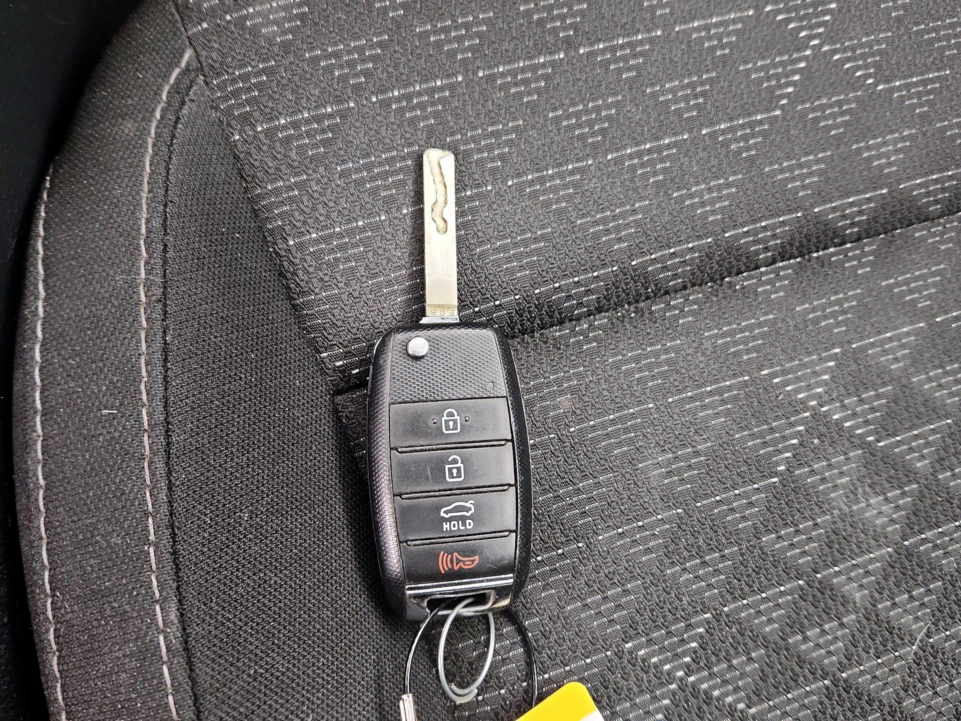 Thumbnail: 2020 Kia Rio5 - 20