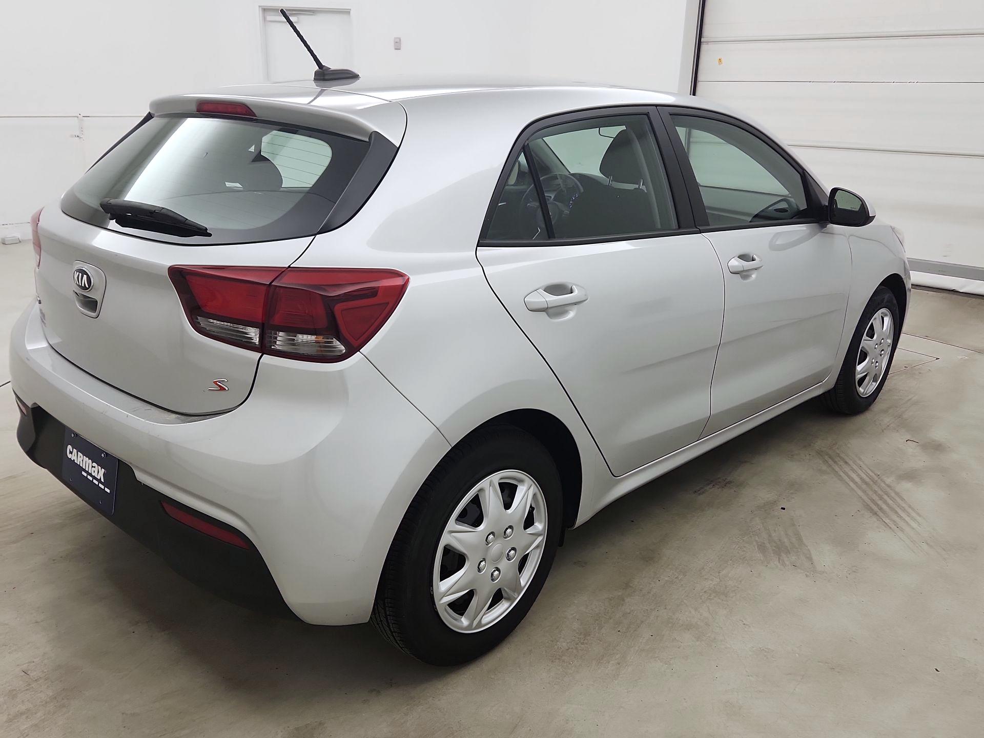 Thumbnail: 2020 Kia Rio5 - 5