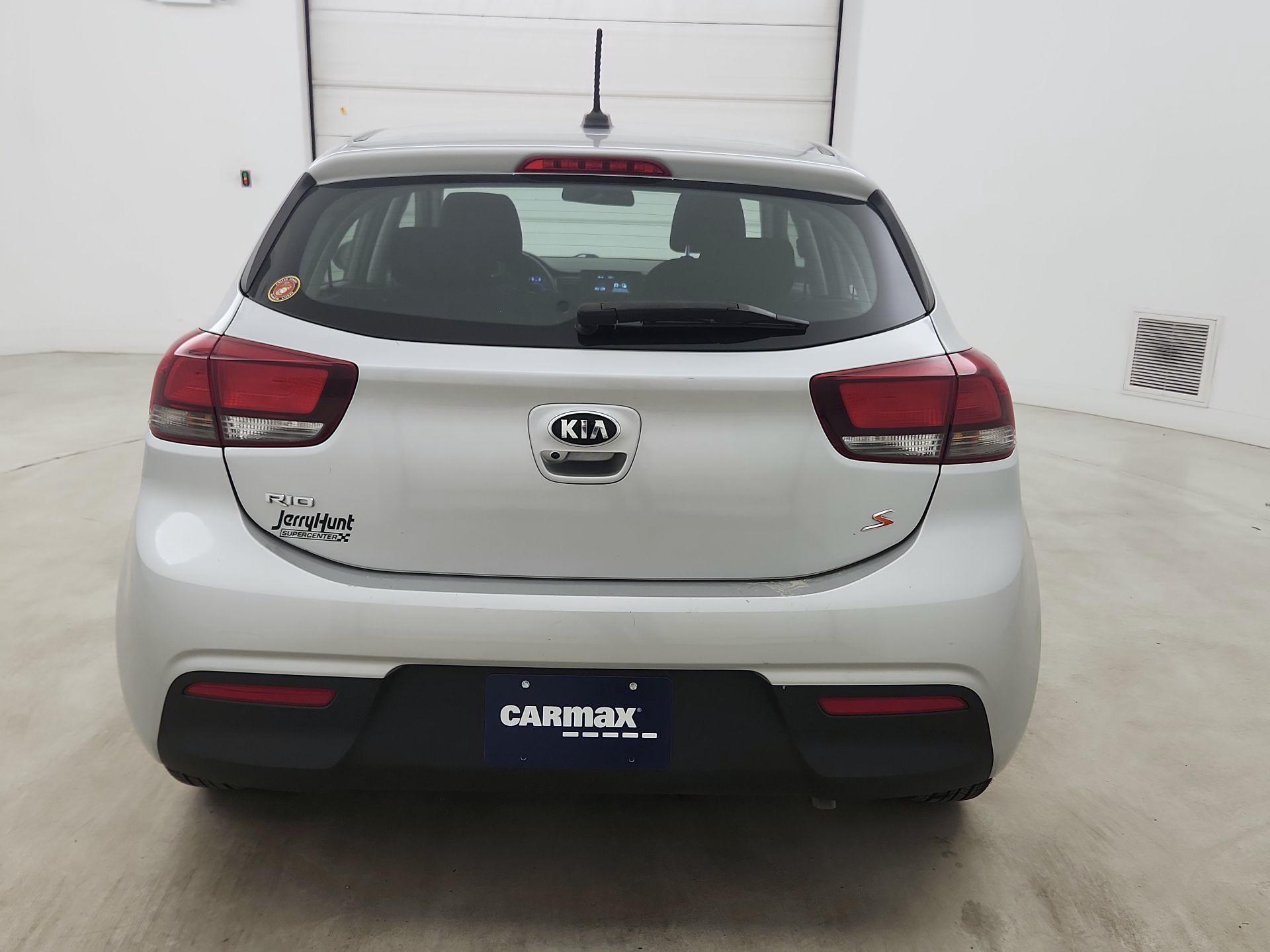 Thumbnail: 2020 Kia Rio5 - 6