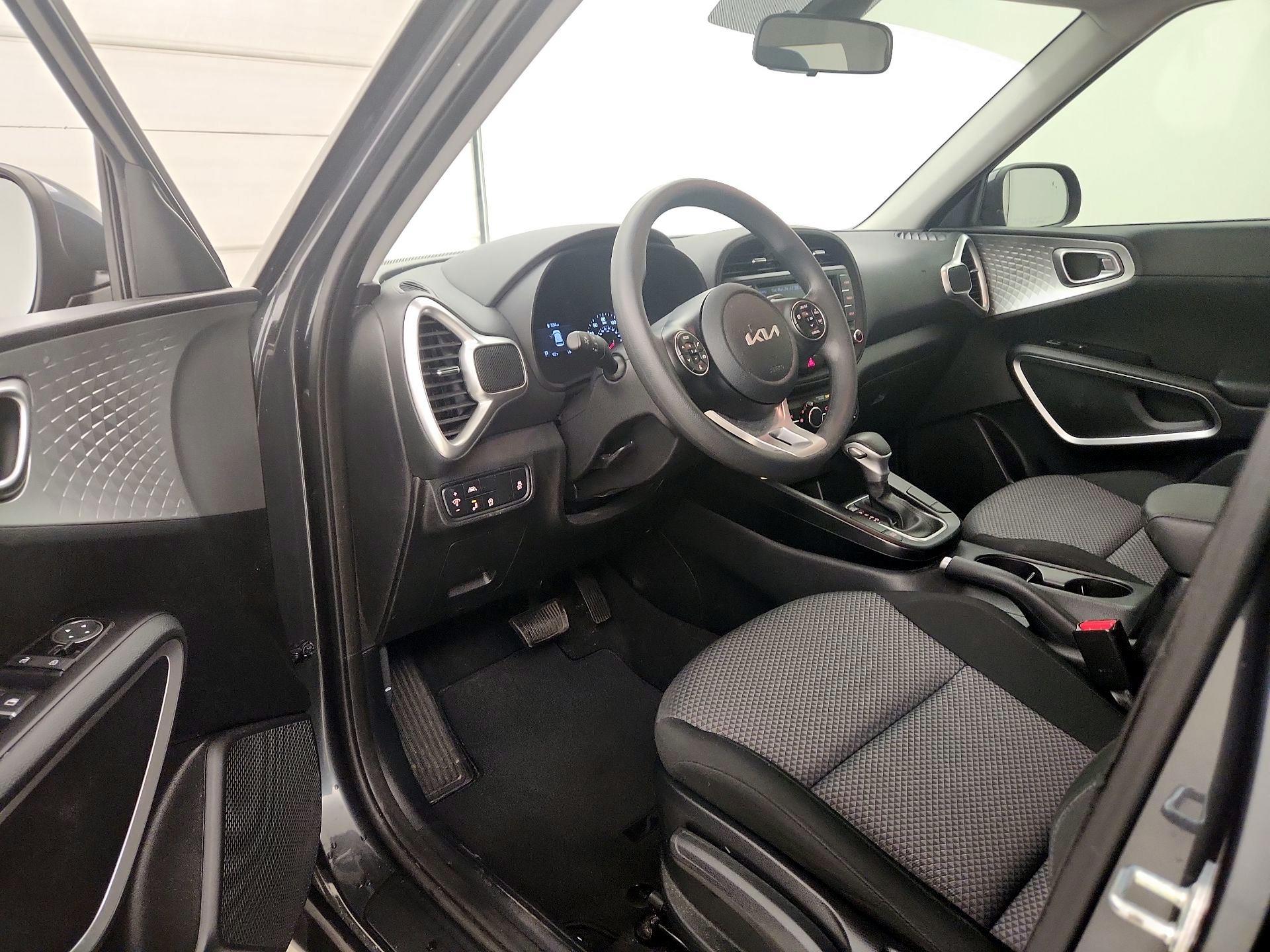 Thumbnail: 2022 Kia Soul - 9