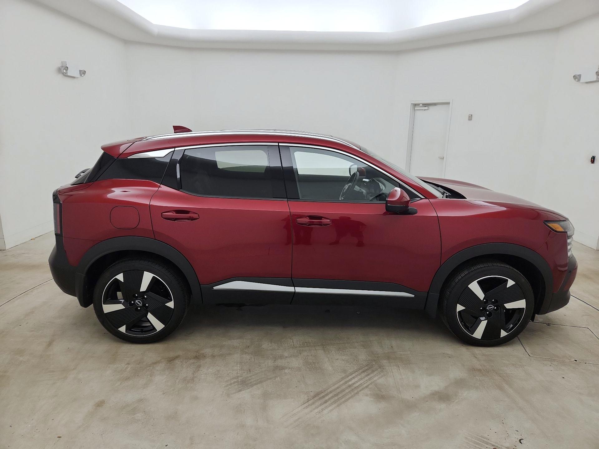 Thumbnail: 2025 Nissan Kicks - 4