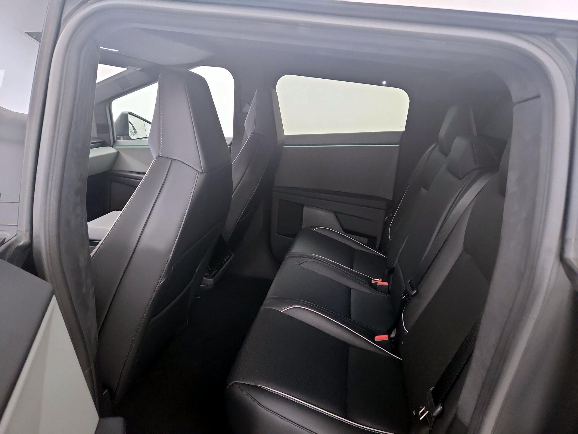 Thumbnail: 2025 Tesla Cybertruck - 20