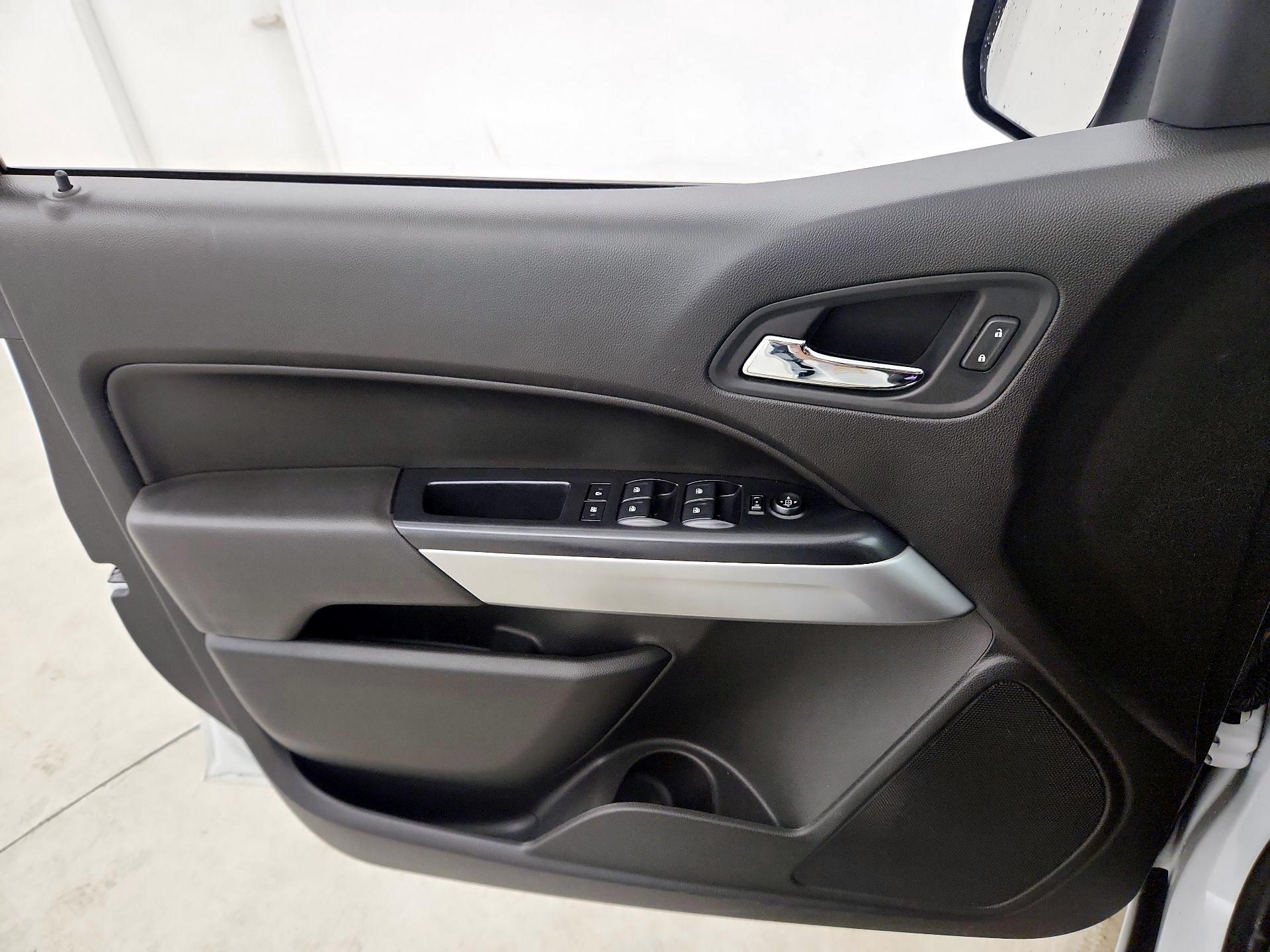 Thumbnail: 2021 Chevrolet Colorado - 12