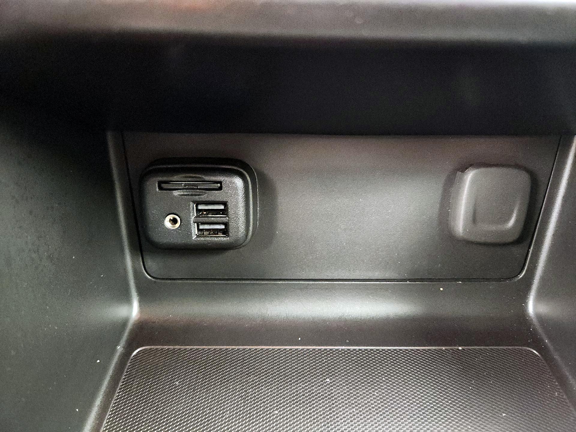 Thumbnail: 2021 Chevrolet Colorado - 19