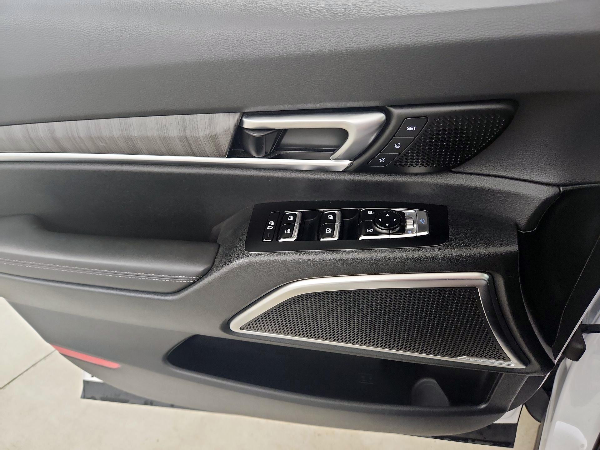 Thumbnail: 2024 Kia Telluride - 10