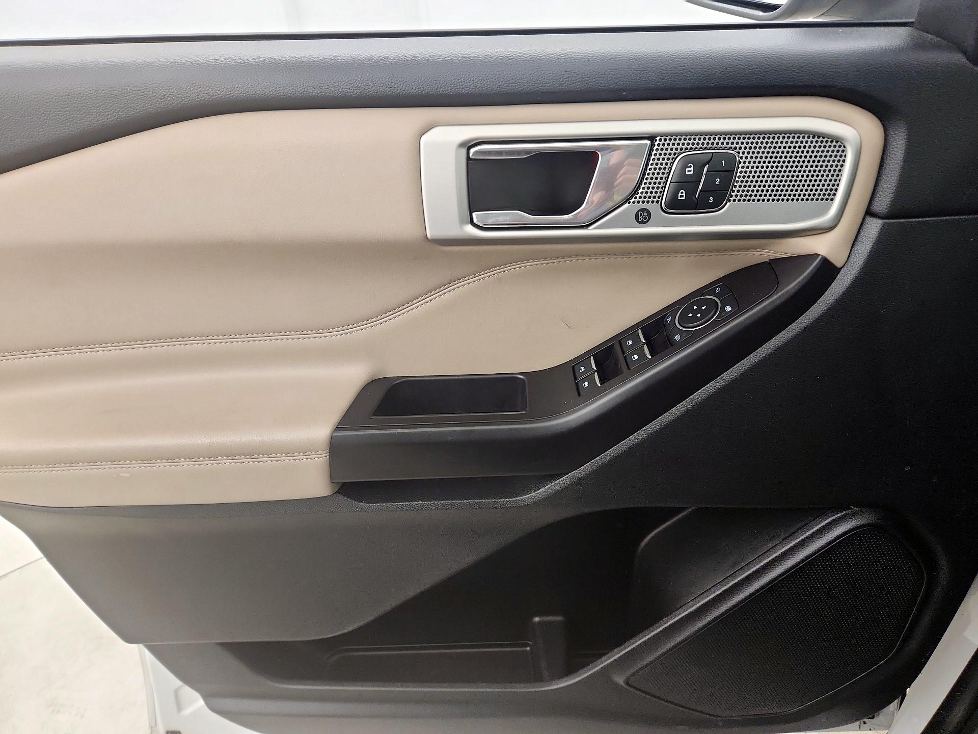 Thumbnail: 2020 Ford Explorer - 10