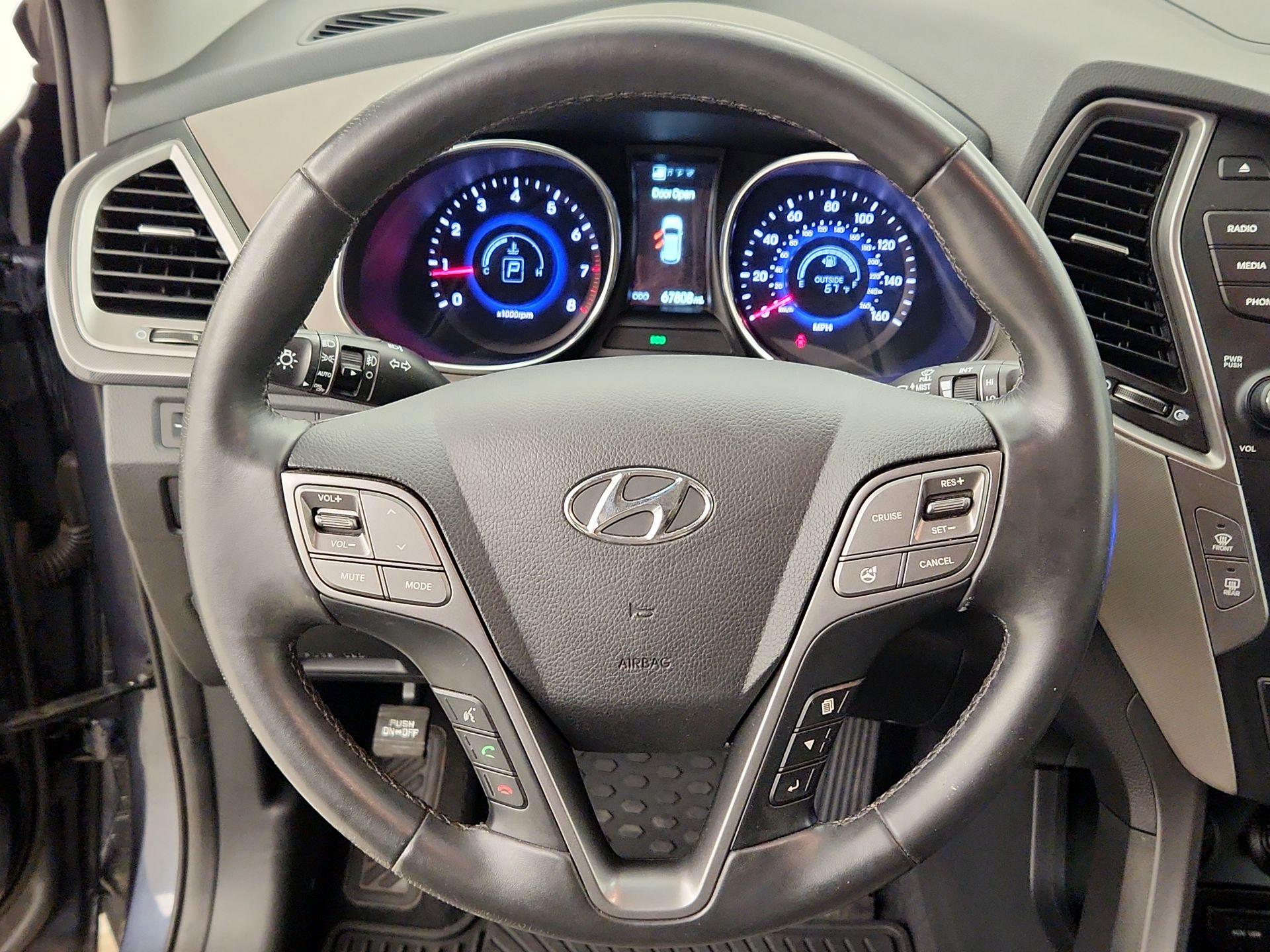 Thumbnail: 2015 Hyundai Santa Fe - 10