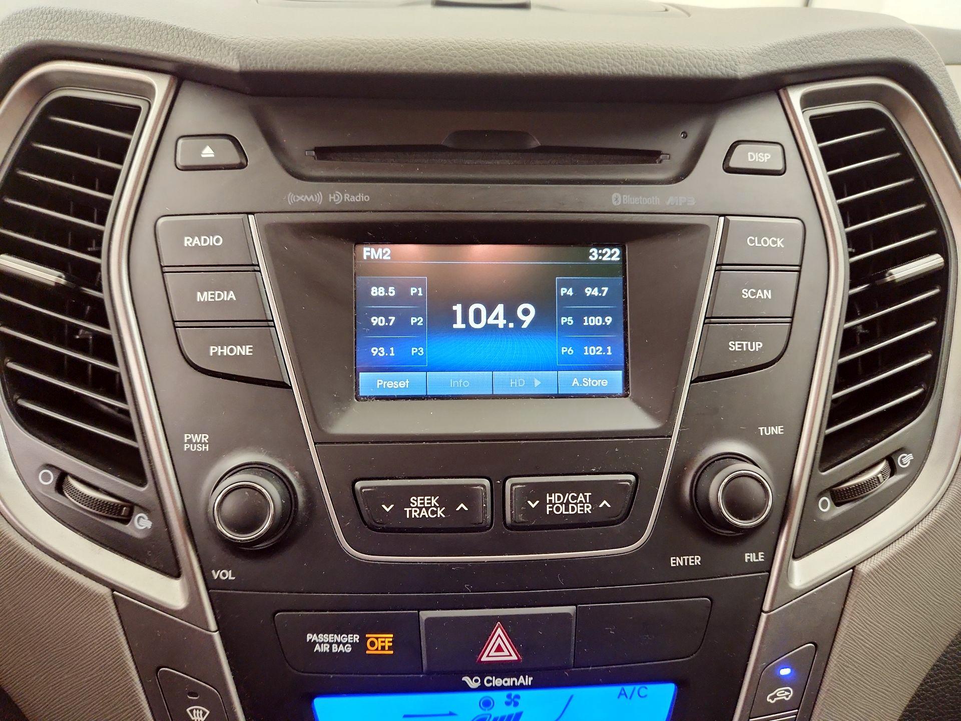 Thumbnail: 2015 Hyundai Santa Fe - 15