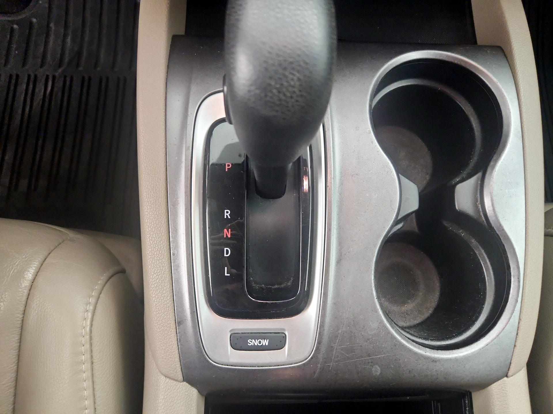 Thumbnail: 2018 Honda Pilot - 18