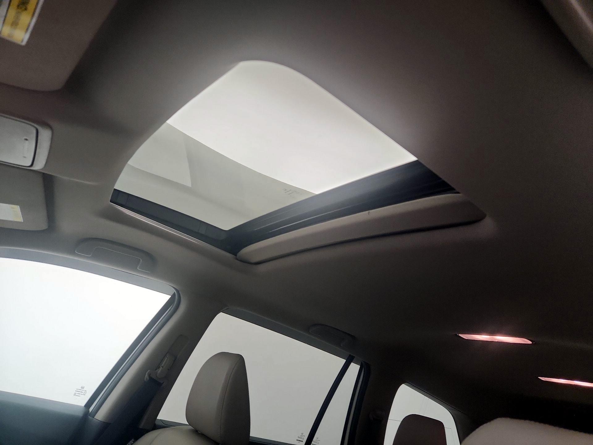 Thumbnail: 2018 Honda Pilot - 20