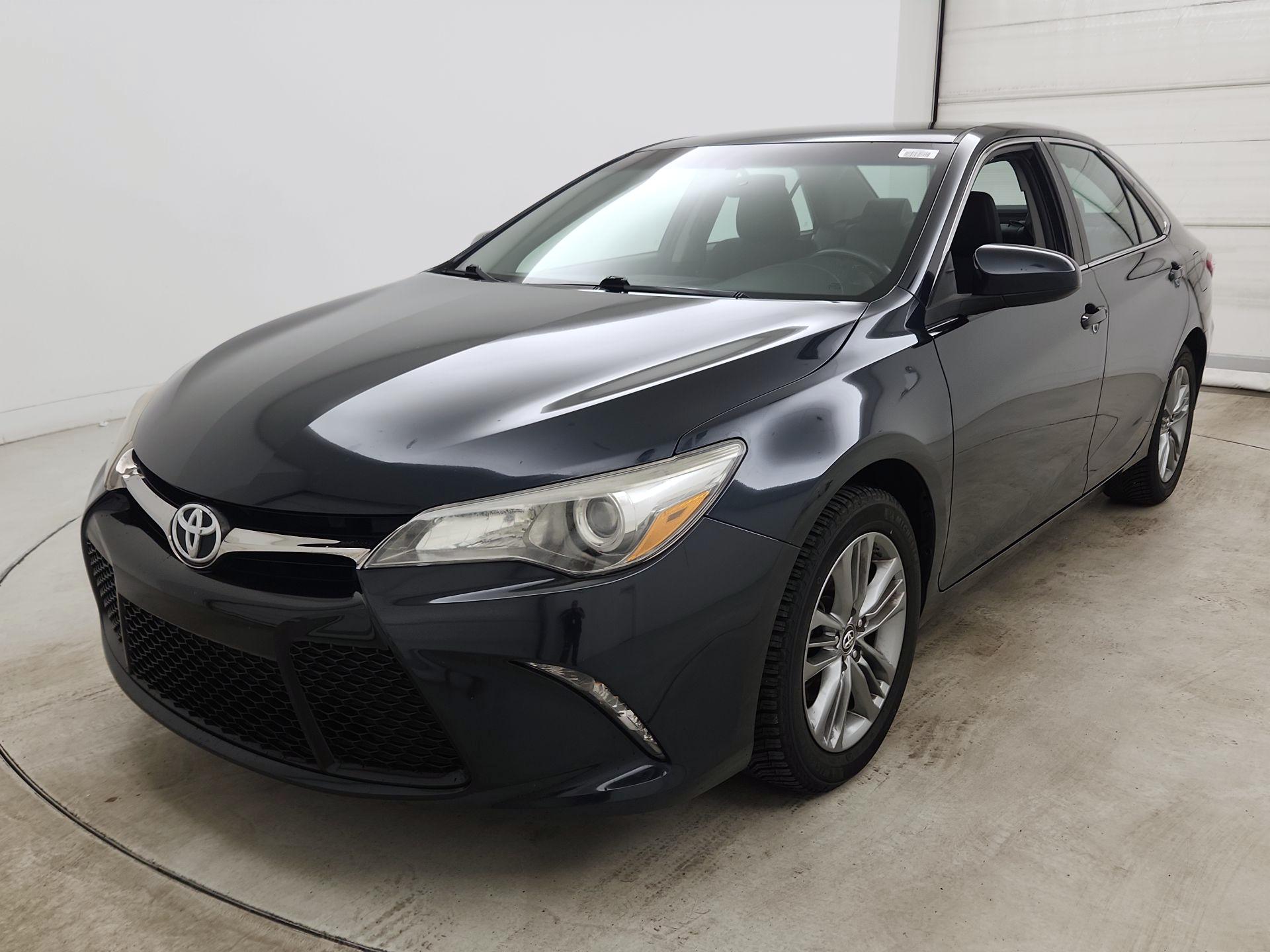 Thumbnail: 2017 Toyota Camry - 3