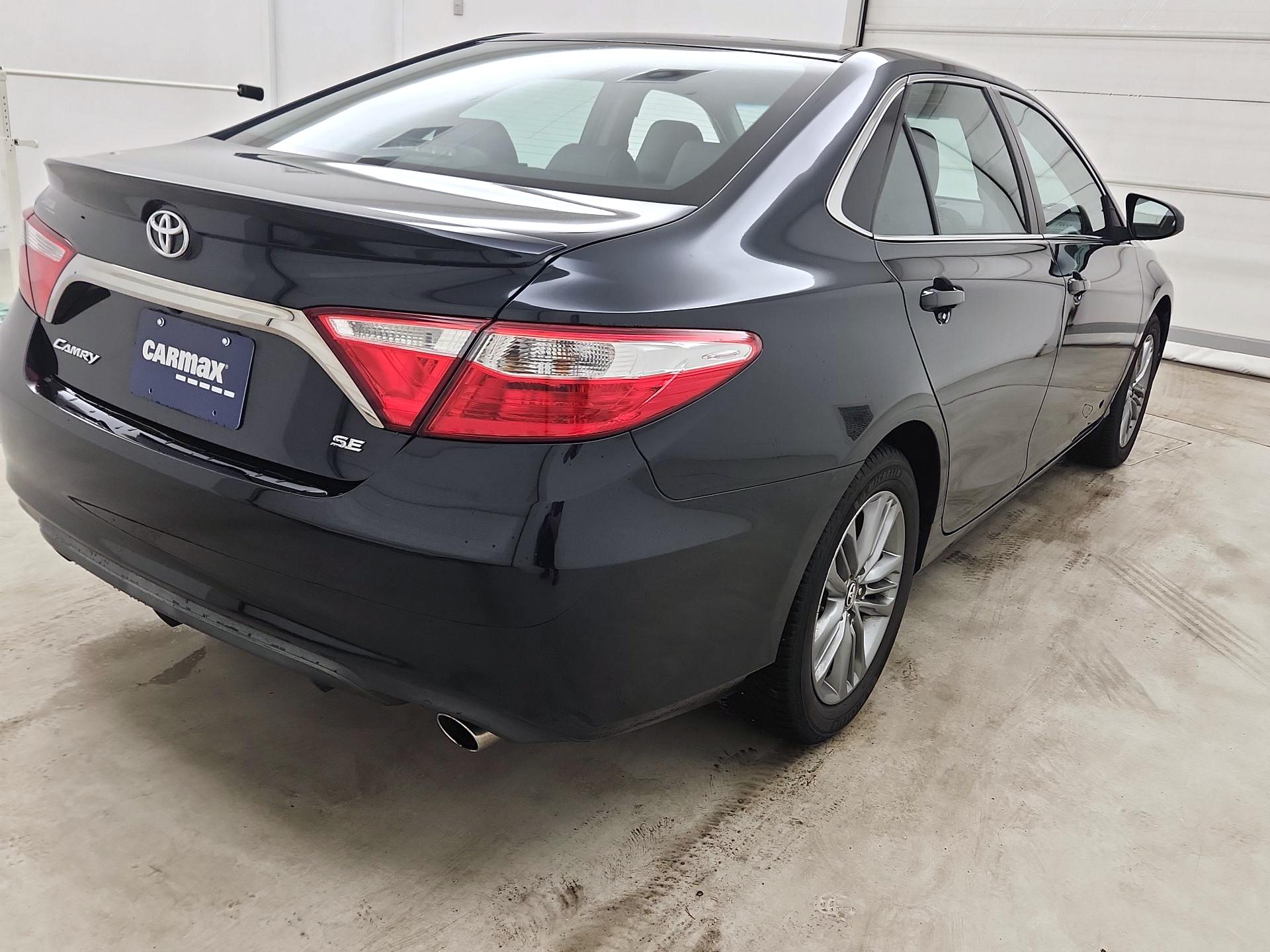 Thumbnail: 2017 Toyota Camry - 5